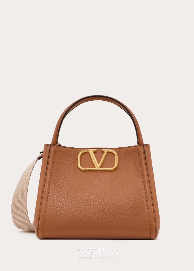 Valentino Garavani VSLING Grained Leather Beige Top Handle Bag 발렌티노 가라바니 브이슬링 그레인드 레더 베이지 탑핸들백 1