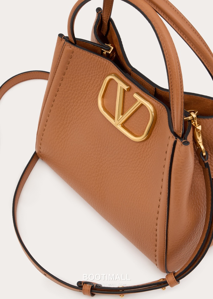 Valentino Garavani VSLING Grained Leather Beige Top Handle Bag 발렌티노 가라바니 브이슬링 그레인드 레더 베이지 탑핸들백 6