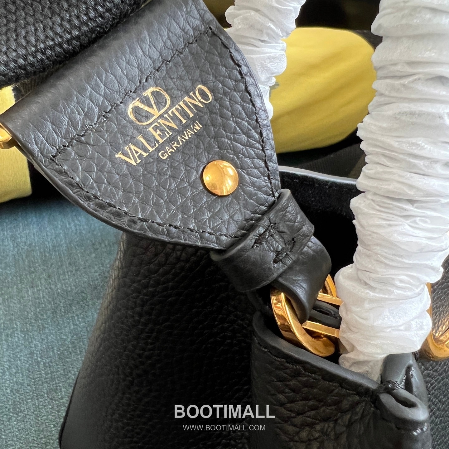 Valentino Garavani VLogo Signature Medium Grained Calfskin Tote Bag 발렌티노 가라바니 브이로고 시그니처 미디엄 2089M 그레인드 카프스킨 토트백 26cm 7