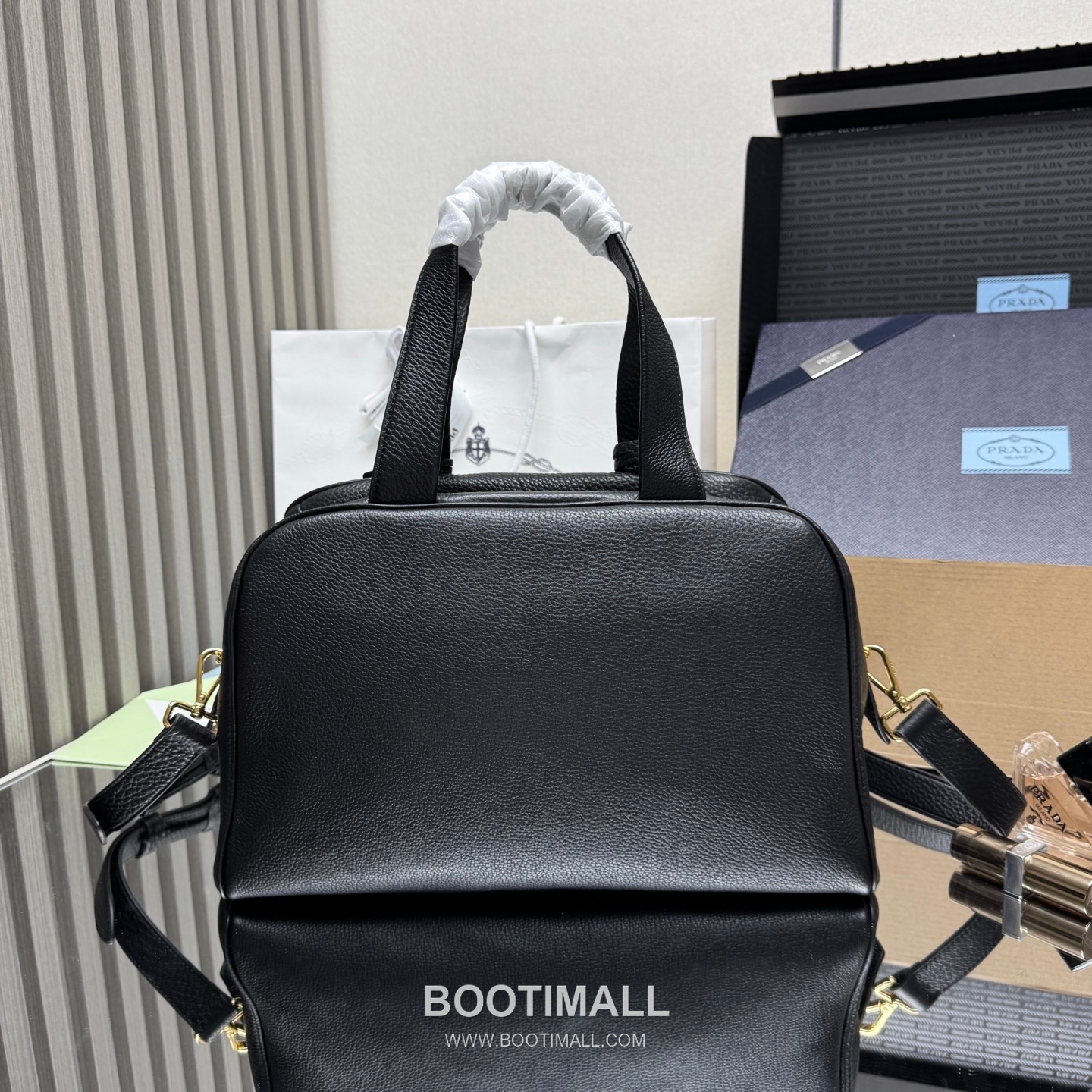 Prada Natural Grain Leather Black Top Handle Bag 프라다 1BB148 천연 그레인 레더 블랙 탑 핸들백 33cm 2
