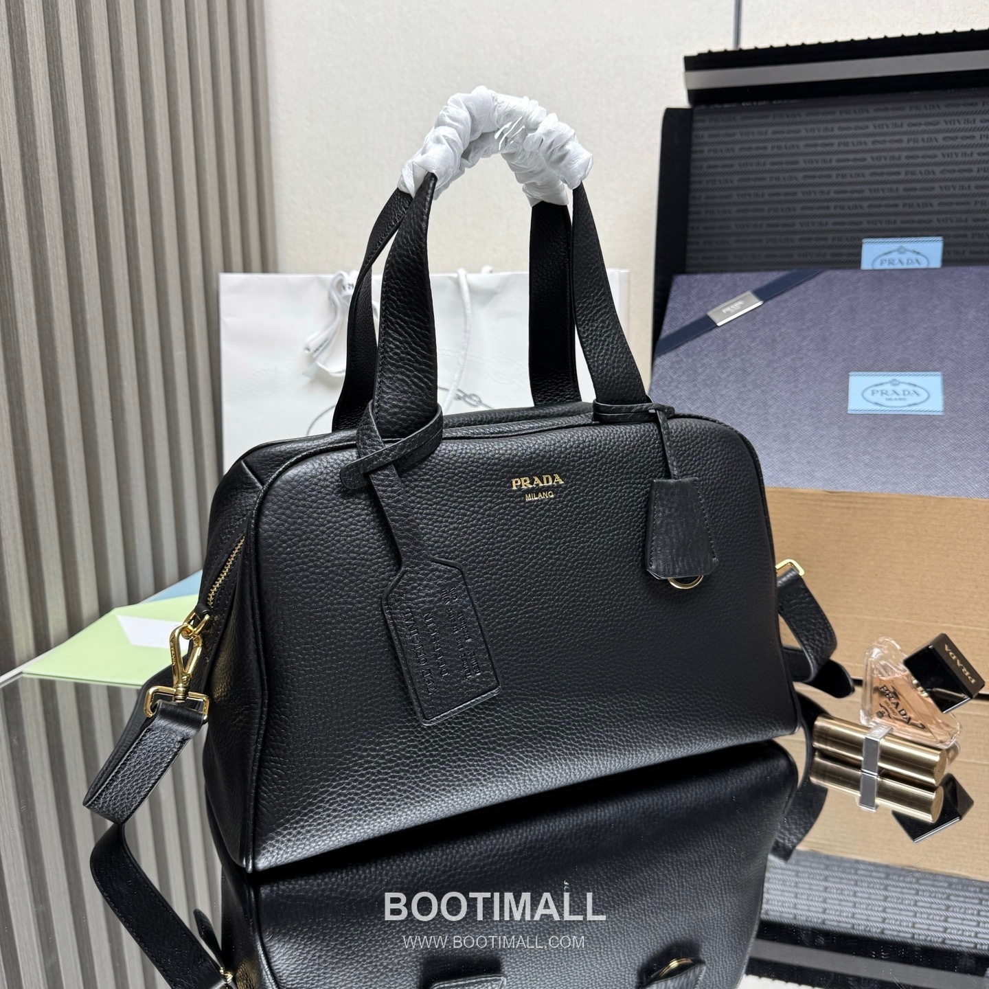 Prada Natural Grain Leather Black Top Handle Bag 프라다 1BB148 천연 그레인 레더 블랙 탑 핸들백 33cm 3
