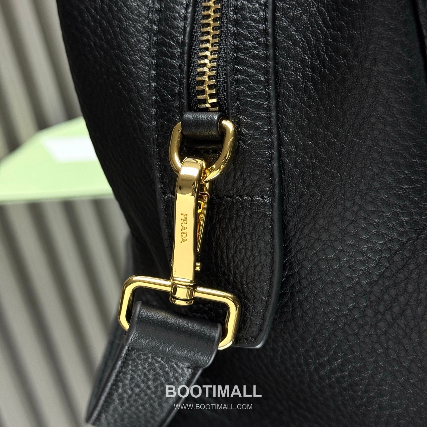 Prada Natural Grain Leather Black Top Handle Bag 프라다 1BB148 천연 그레인 레더 블랙 탑 핸들백 33cm 7