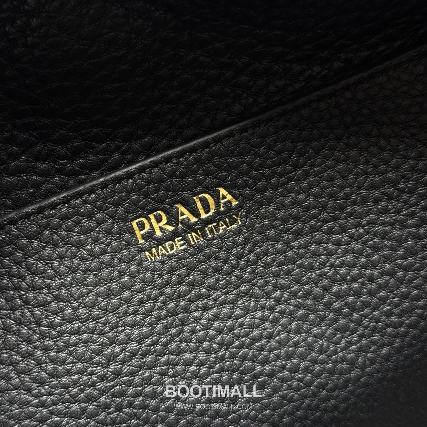 Prada Natural Grain Leather Black Top Handle Bag 프라다 1BB148 천연 그레인 레더 블랙 탑 핸들백 33cm 9
