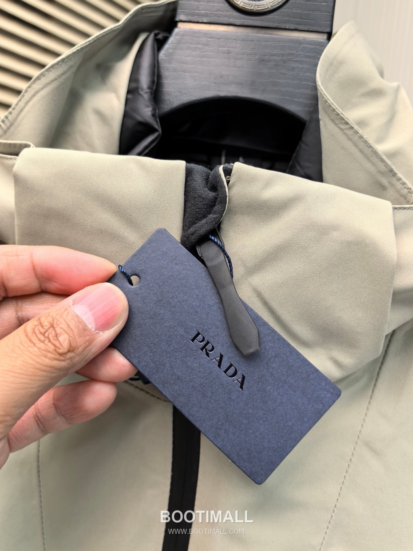 Prada 3-in-1 Down Padded Windbreaker Jacket 프라다 3-in-1 다운 패딩 윈드브레이커 자켓 9