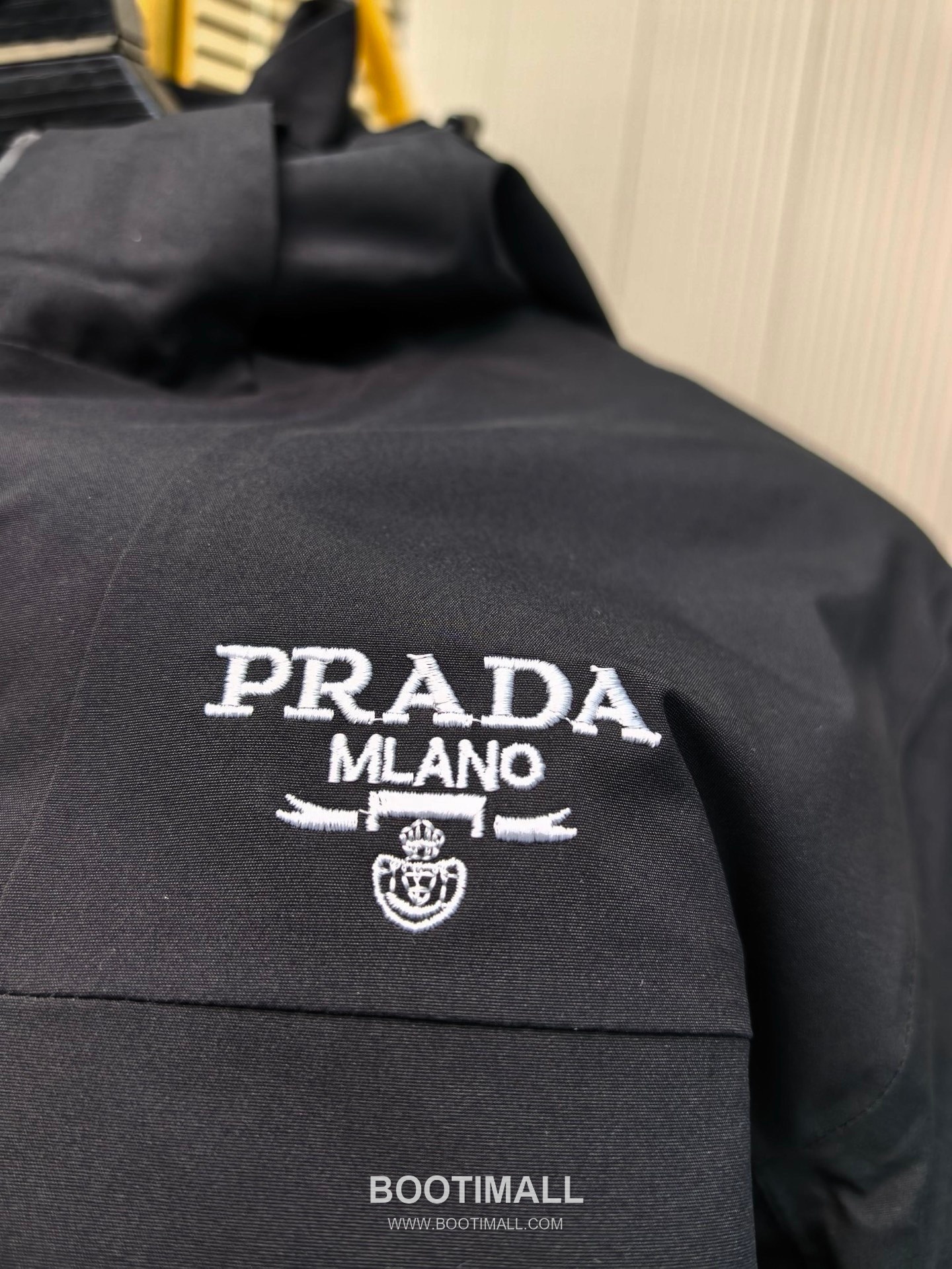 Prada 3-in-1 Down Padded Windbreaker Jacket 프라다 3-in-1 다운 패딩 윈드브레이커 자켓 8