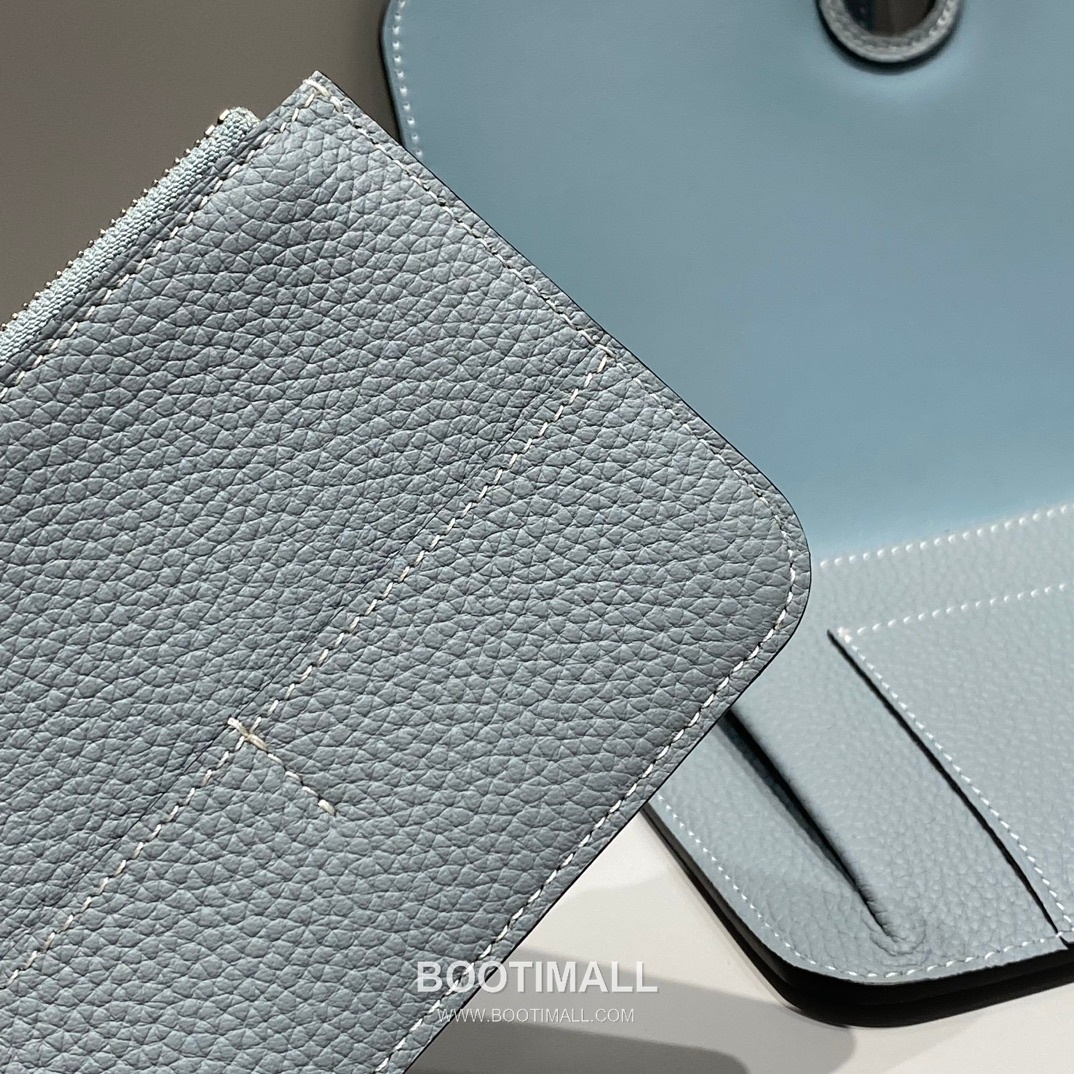 Hermes Togo Passport Holder Linen Blue Leather Wallet 에르메스 토고 여권케이스 린넨 블루 레더 지갑 20cm 8