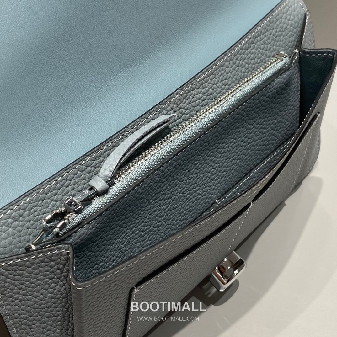 Hermes Togo Passport Holder Linen Blue Leather Wallet 에르메스 토고 여권케이스 린넨 블루 레더 지갑 20cm 9