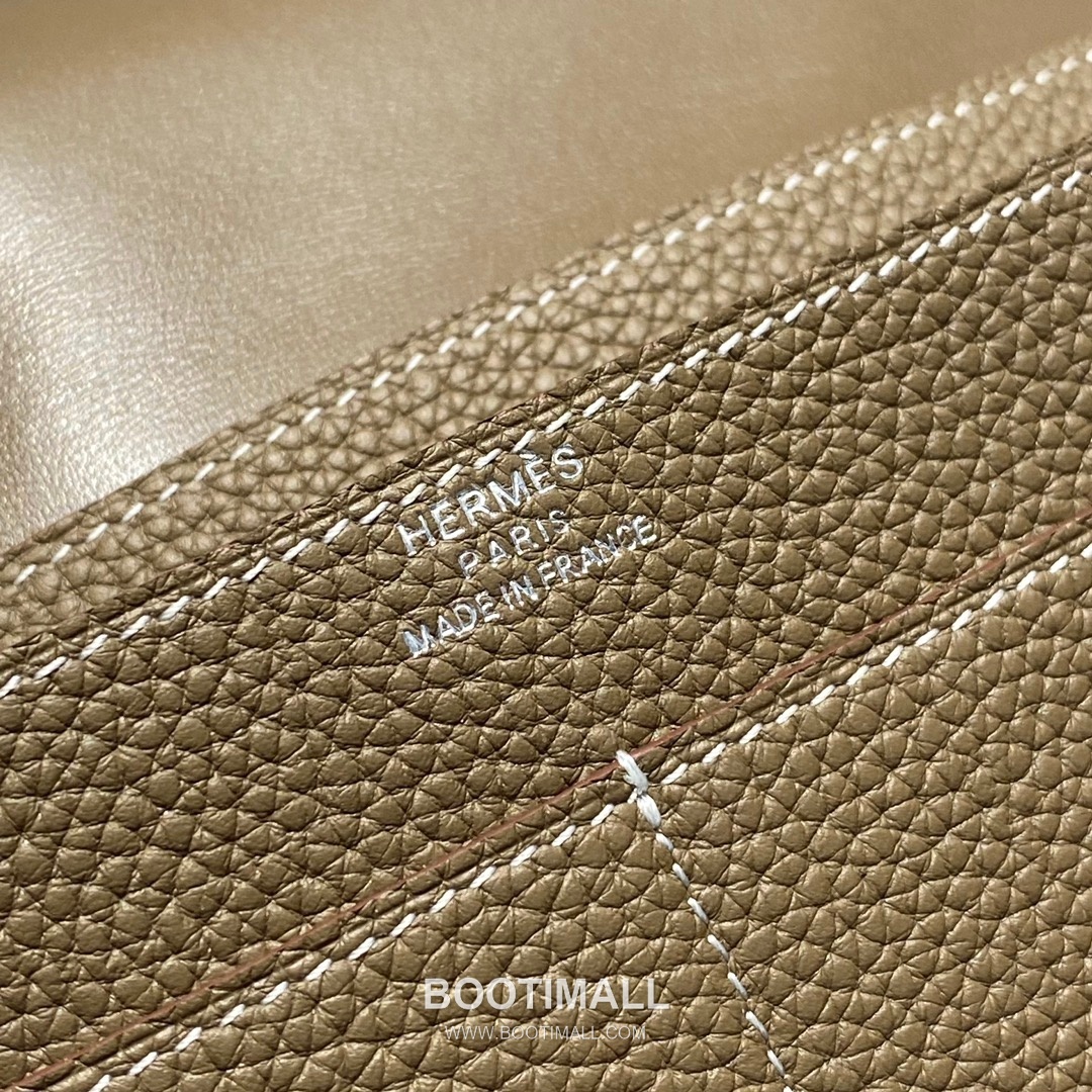 Hermes Togo Leather Passport Holder Elephant Grey Wallet 에르메스 토고 레더 여권 케이스 엘리펀트 그레이 지갑 20cm 7