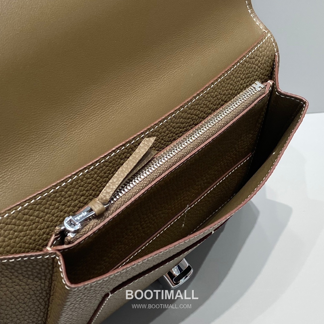 Hermes Togo Leather Passport Holder Elephant Grey Wallet 에르메스 토고 레더 여권 케이스 엘리펀트 그레이 지갑 20cm 9