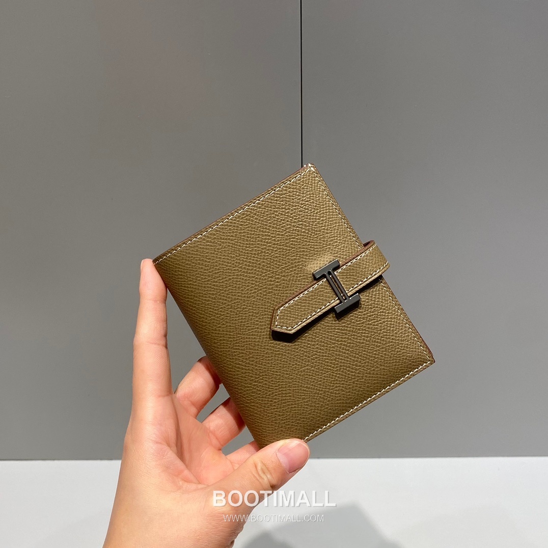 Hermes Epsom Leather Bi-Fold Wallet Elephant Grey 에르메스 엡솜 레더 반지갑 엘리펀트 그레이 1