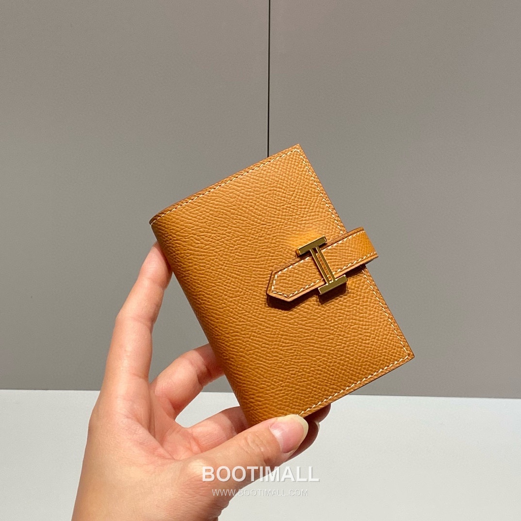 Hermes Epsom Leather Bi-Fold Wallet Gold Brown 에르메스 엡솜 레더 반지갑 골드 브라운 1