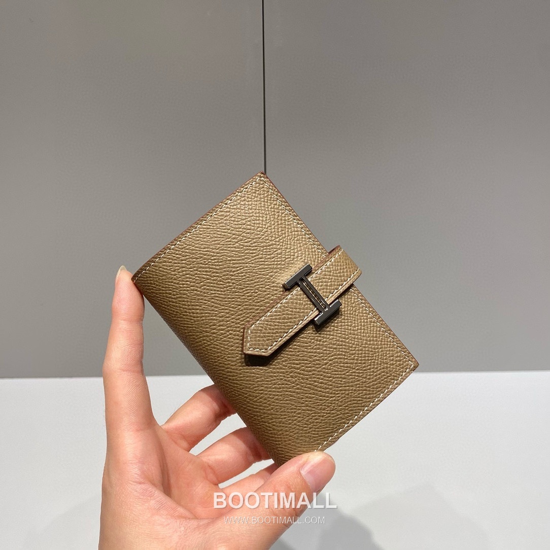 Hermes Epsom Leather Bi-Fold Wallet Gold Brown 에르메스 엡솜 레더 반지갑 골드 브라운 1