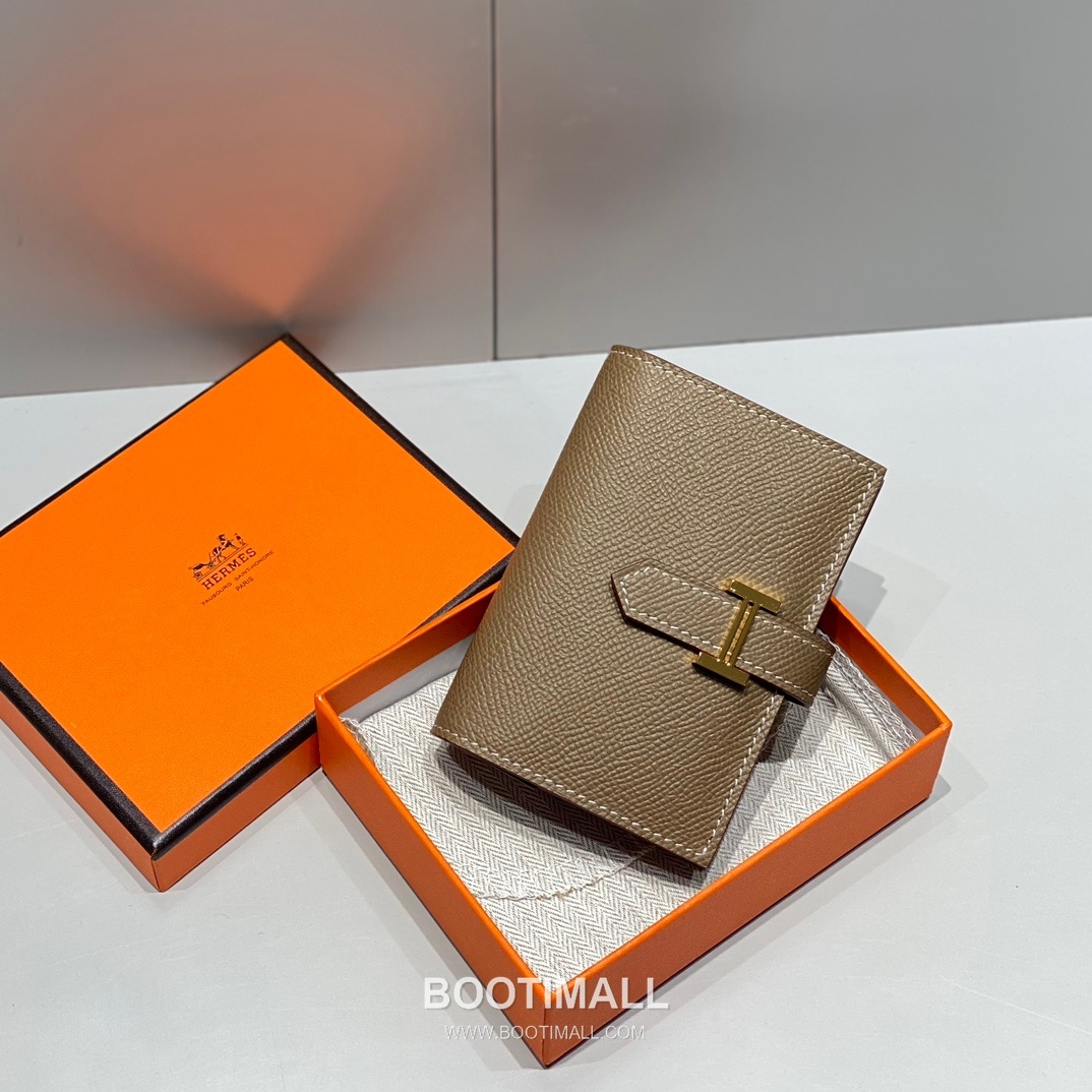 Hermes Epsom Leather Bi-Fold Wallet Gold Brown 에르메스 엡솜 레더 반지갑 골드 브라운 2