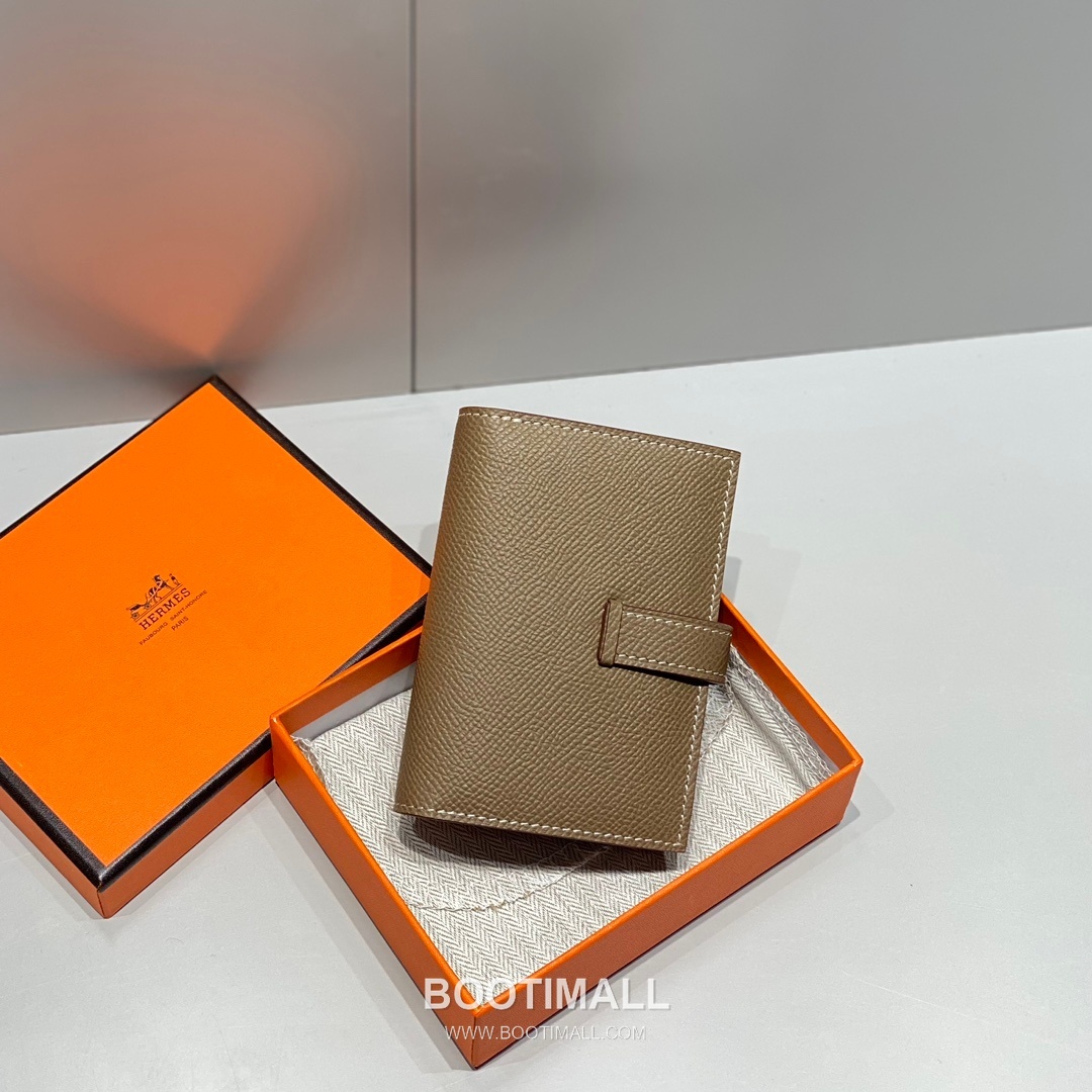 Hermes Epsom Leather Bi-Fold Wallet Gold Brown 에르메스 엡솜 레더 반지갑 골드 브라운 3