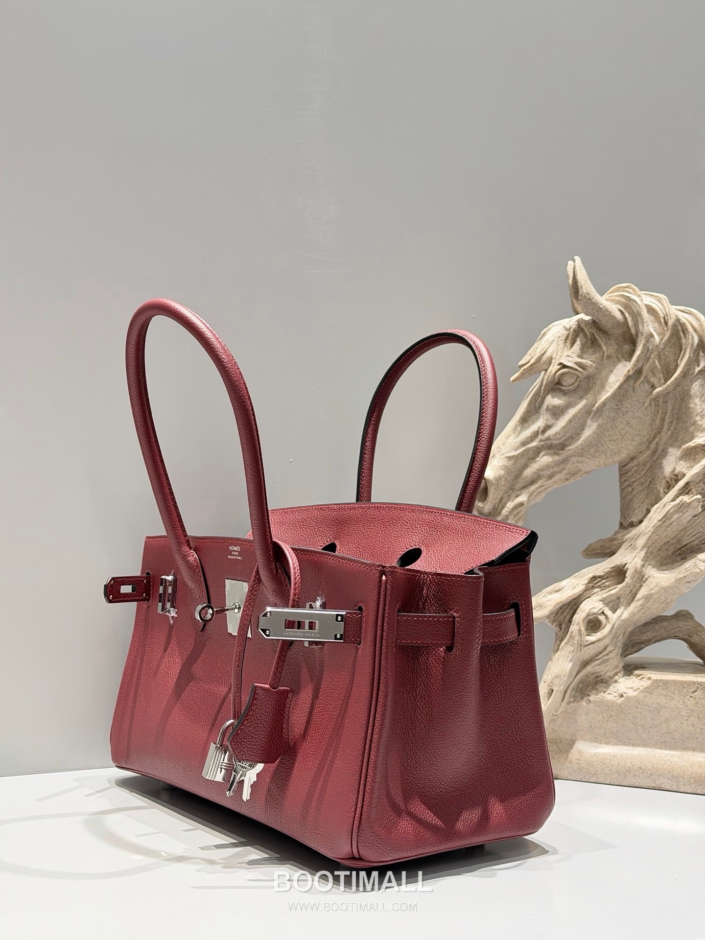 Hermes Saddle Bag Red Calfskin Leather Shoulder Bag 에르메스 새들백 레드 카프스킨 레더 숄더백 25cm 9
