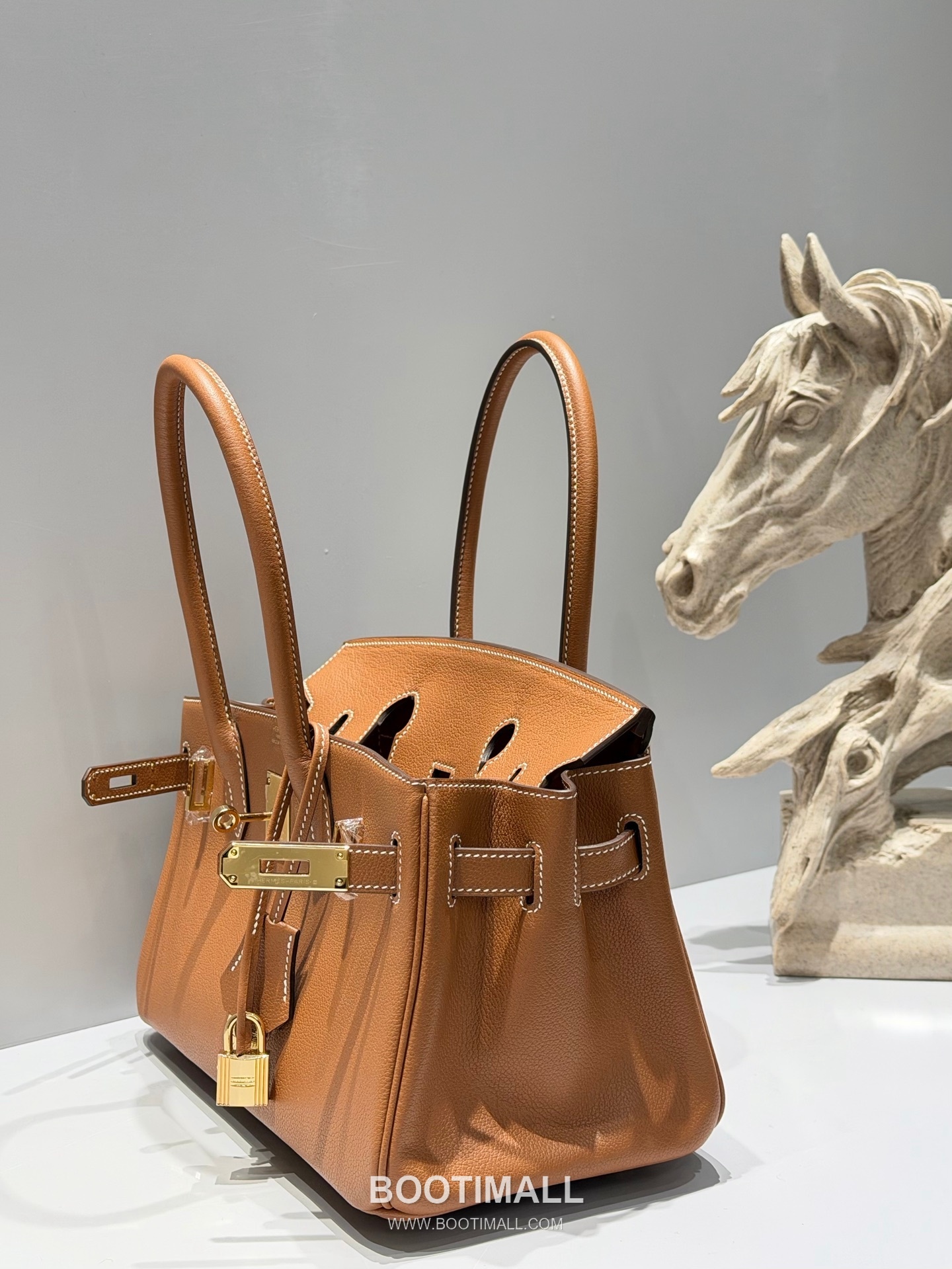 Hermes Shoulder Birkin 29 Gold Evergrain Leather Shoulder Bag 에르메스 숄더 버킨 29 골드 에버그레인 레더 숄더백 29cm 24