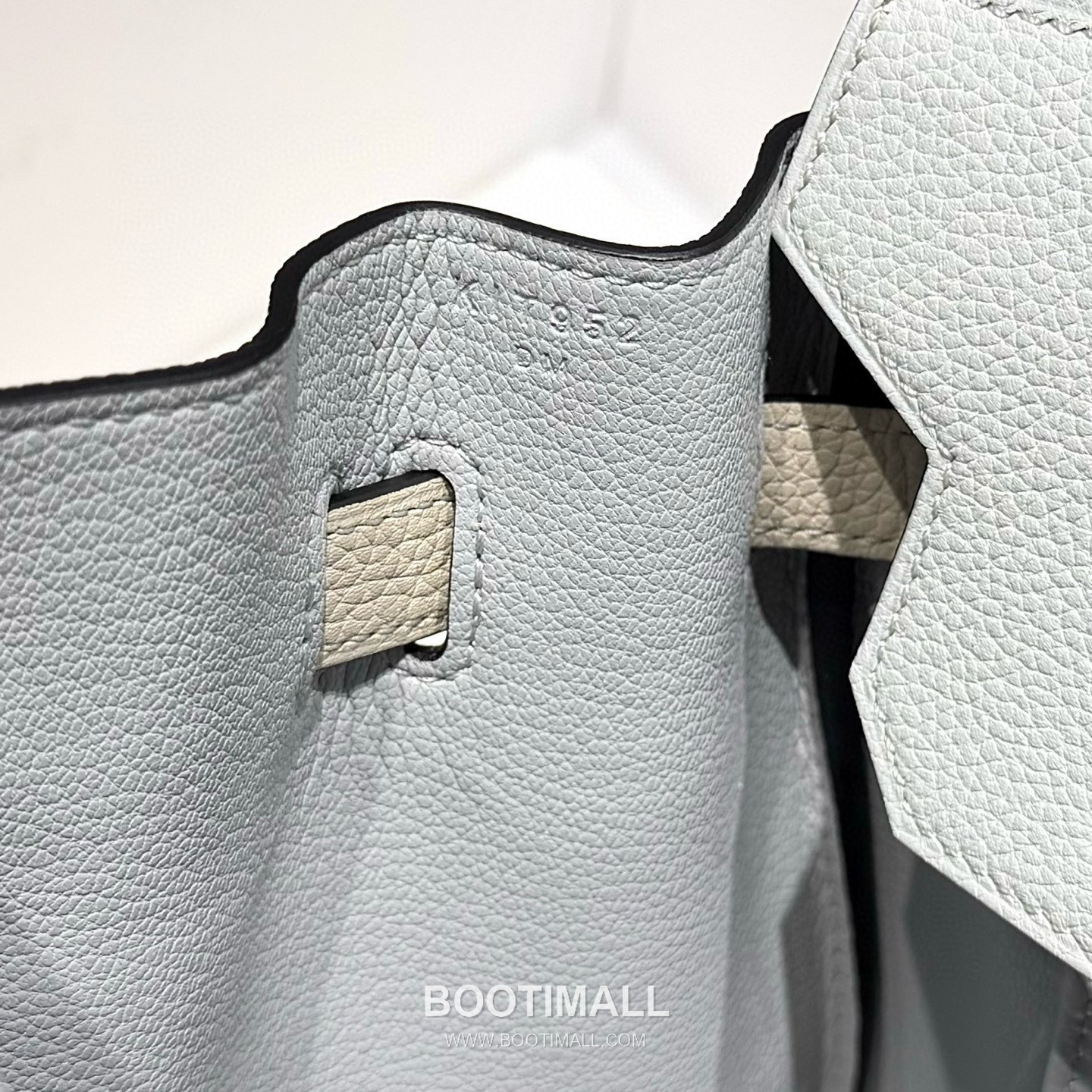 Hermes Birkin 30 Gris Platine Craie Togo Leather Handbag 에르메스 버킨 30 13110014 그리 플라티네 크레 토고 레더 핸드백 30cm 11