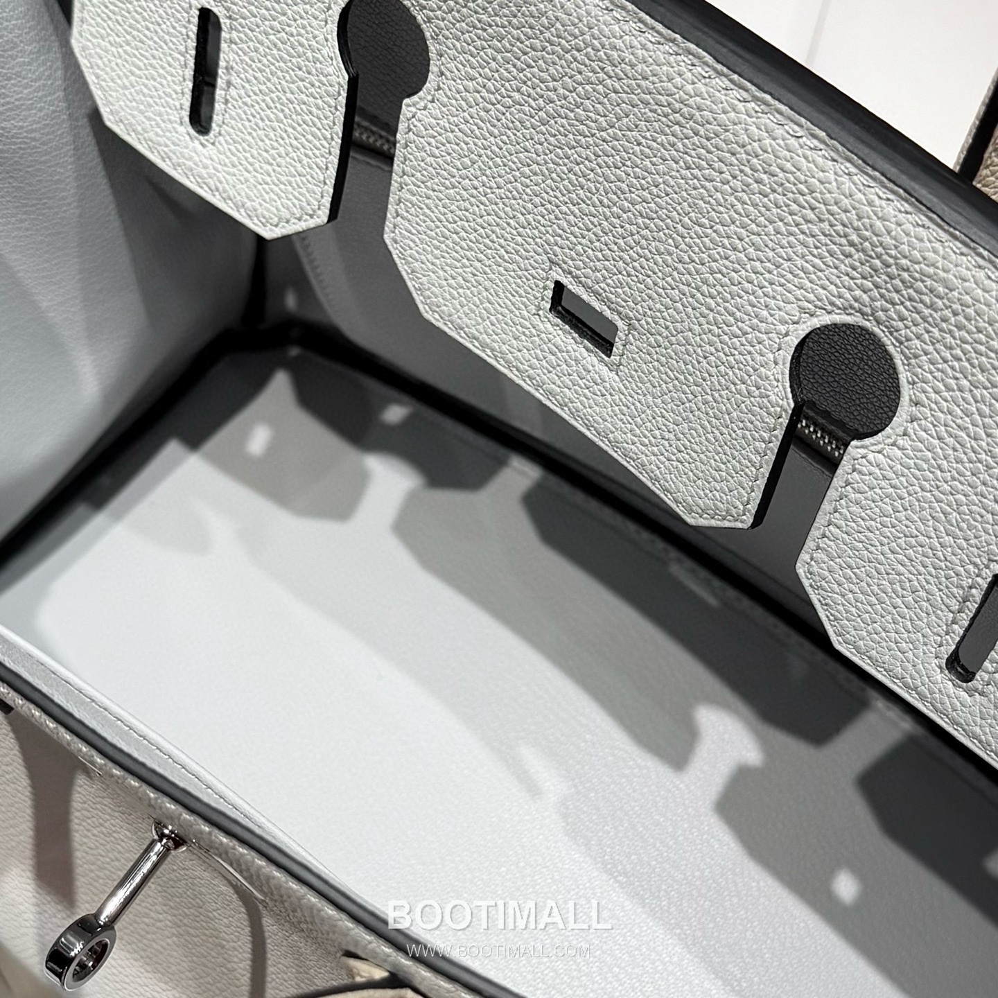 Hermes Birkin 30 Gris Platine Craie Togo Leather Handbag 에르메스 버킨 30 13110014 그리 플라티네 크레 토고 레더 핸드백 30cm 13
