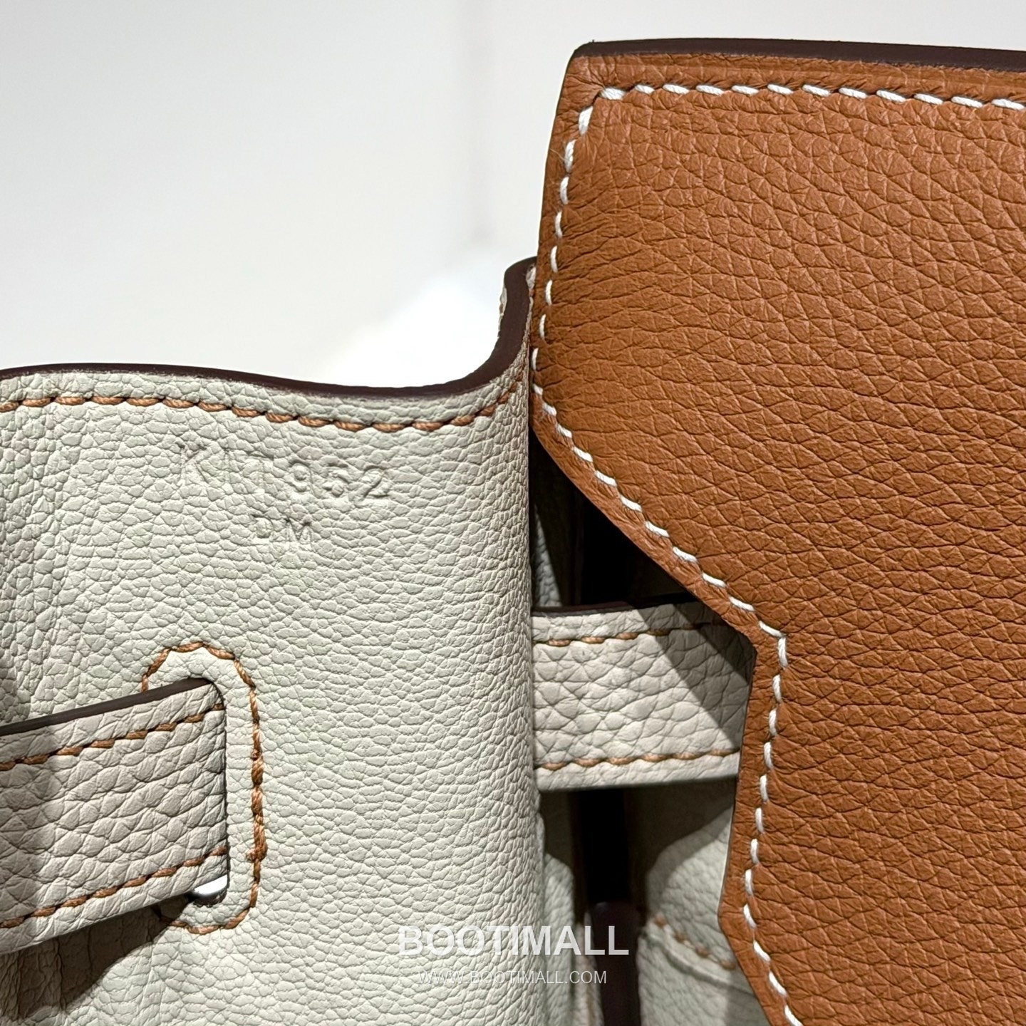 Hermes Birkin 35 Gold Craie Togo Leather Handbag 에르메스 버킨 35 11120013 골드 크레이 토고 레더 핸드백 35cm 11