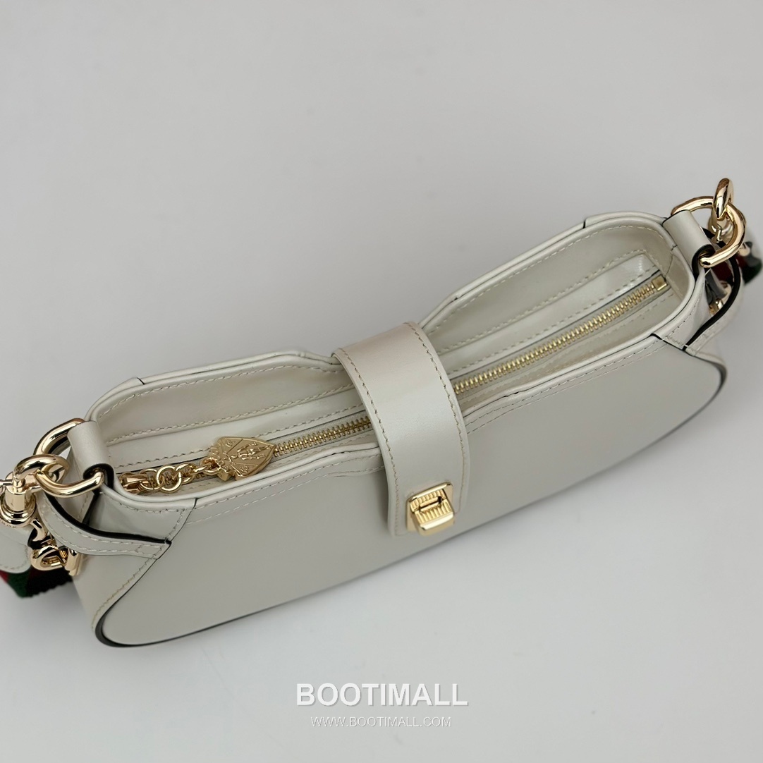 Gucci White Leather Underarm Shoulder Bag 구찌 786015 화이트 레더 언더암 숄더백 25cm 19