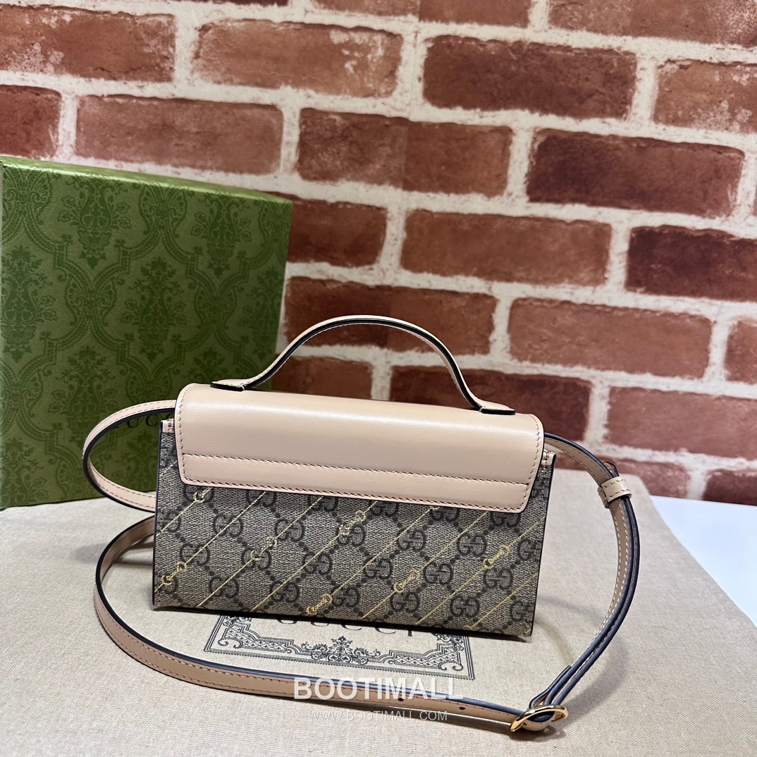 Gucci Padlock GG Supreme Canvas Beige Leather Box Bag 구찌 패드락 774342 GG 수프림 캔버스 베이지 레더 박스백 20cm 6