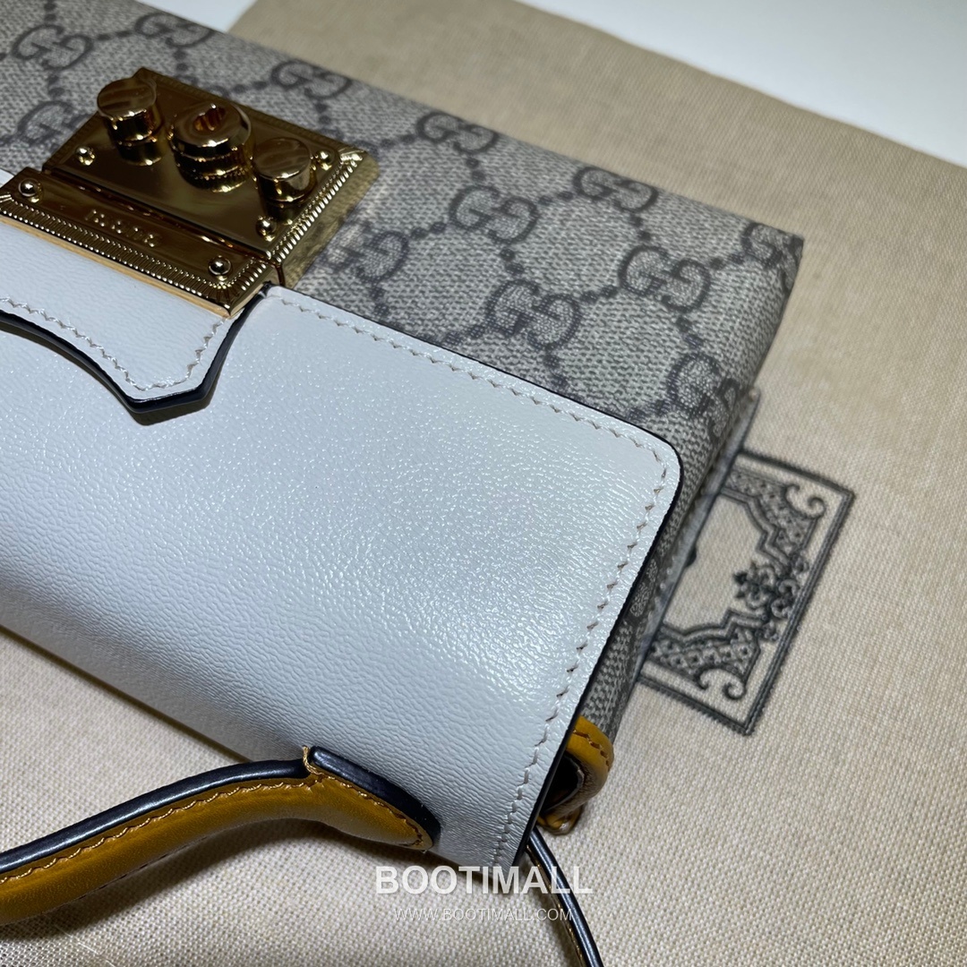 Gucci Padlock GG Supreme Canvas White Leather Yellow Strap Shoulder Bag 구찌 패들락 GG 수프림 캔버스 화이트 레더 옐로우 스트랩 숄더백 20cm 13