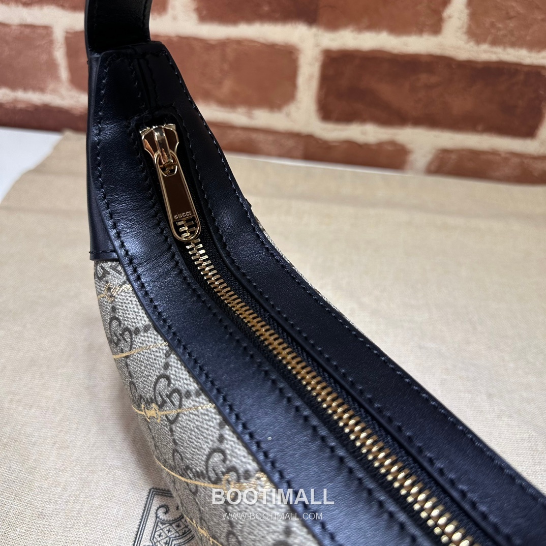 Gucci Moon Crescent GG Supreme Canvas Black Leather Shoulder Bag 구찌 문크레센트 774336 GG 수프림 캔버스 블랙 레더 숄더백 23cm 6