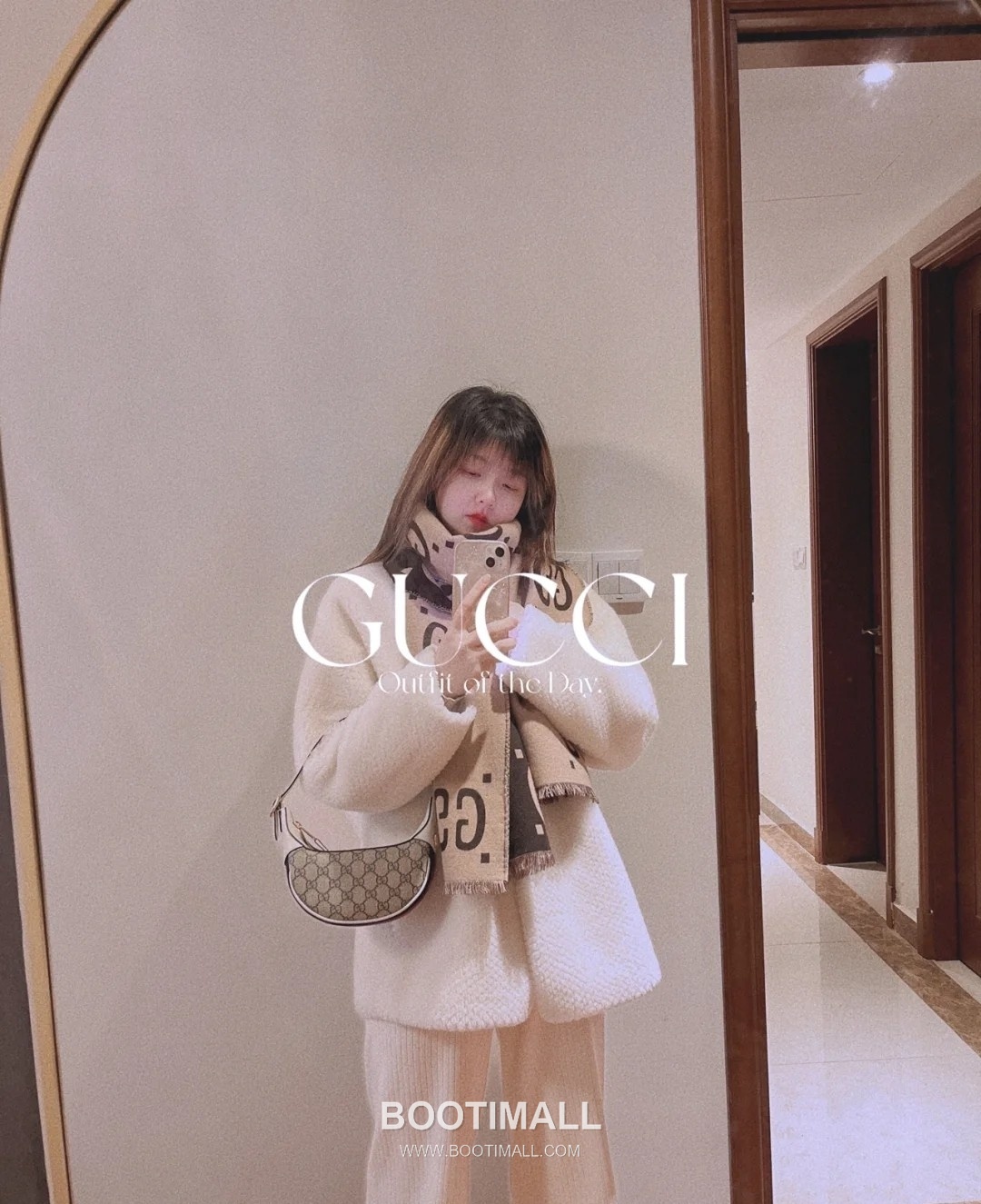 Gucci GG Canvas Leather Trim Half Moon Shoulder Bag 구찌 GG 캔버스 레더 트리밍 하프문 숄더백 658551 1