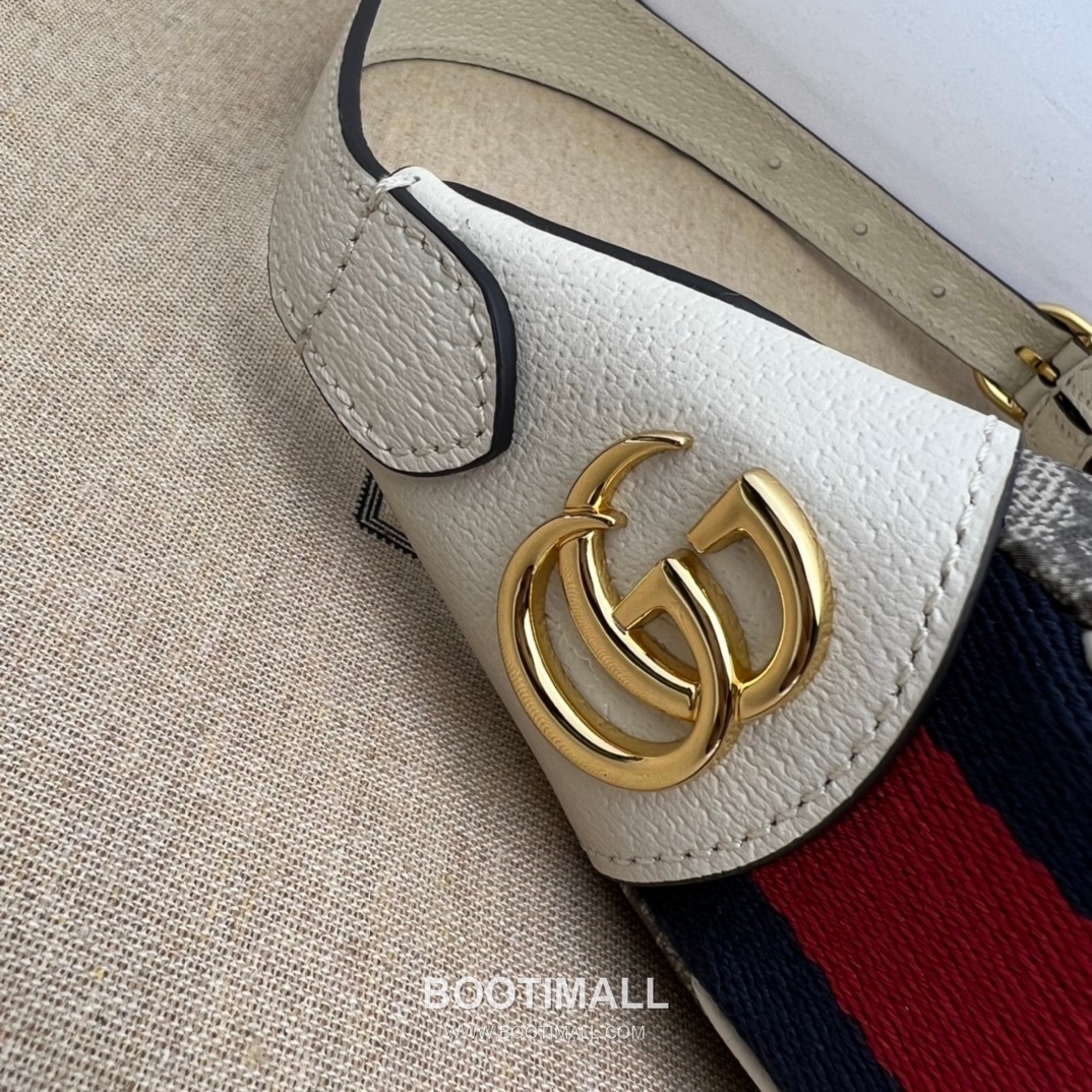 Gucci GG Canvas Leather Trim Half Moon Shoulder Bag 구찌 GG 캔버스 레더 트리밍 하프문 숄더백 658551 11