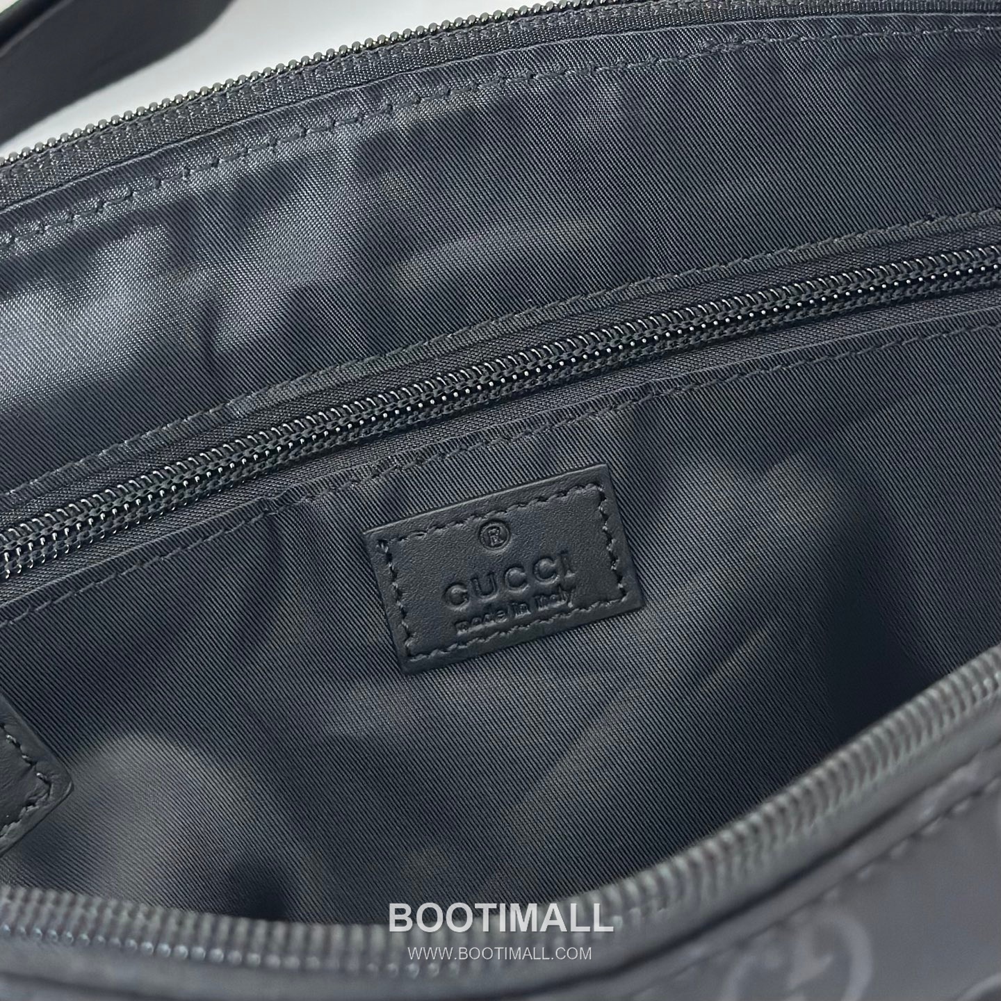 Gucci GG Monogram Black Nylon Leather Crossbody Bag 구찌 816820 GG 모노그램 블랙 나일론 레더 크로스백 20cm 12