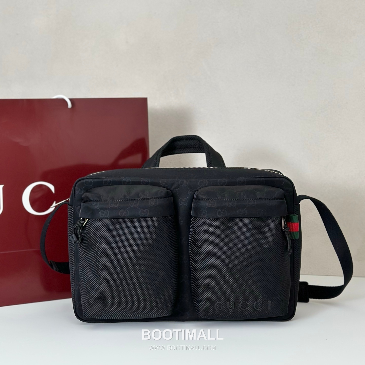 Gucci GG Messenger Bag 834474 Black Nylon Leather Crossbody Bag 구찌 834474 메신저백 블랙 나일론 레더 크로스백 28cm 2