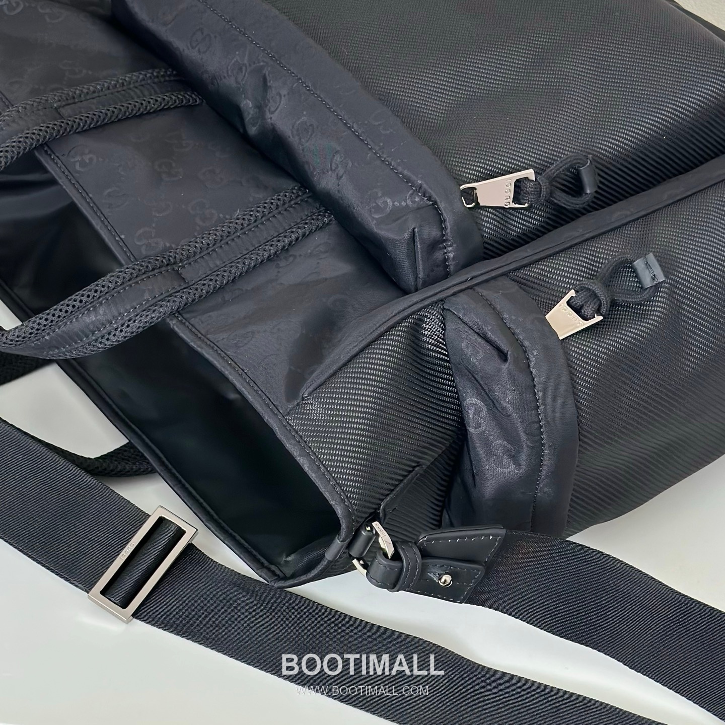 Gucci GG Nylon Black Waterproof Tote Bag 구찌 818962 GG 나일론 블랙 방수 토트백 37cm 11