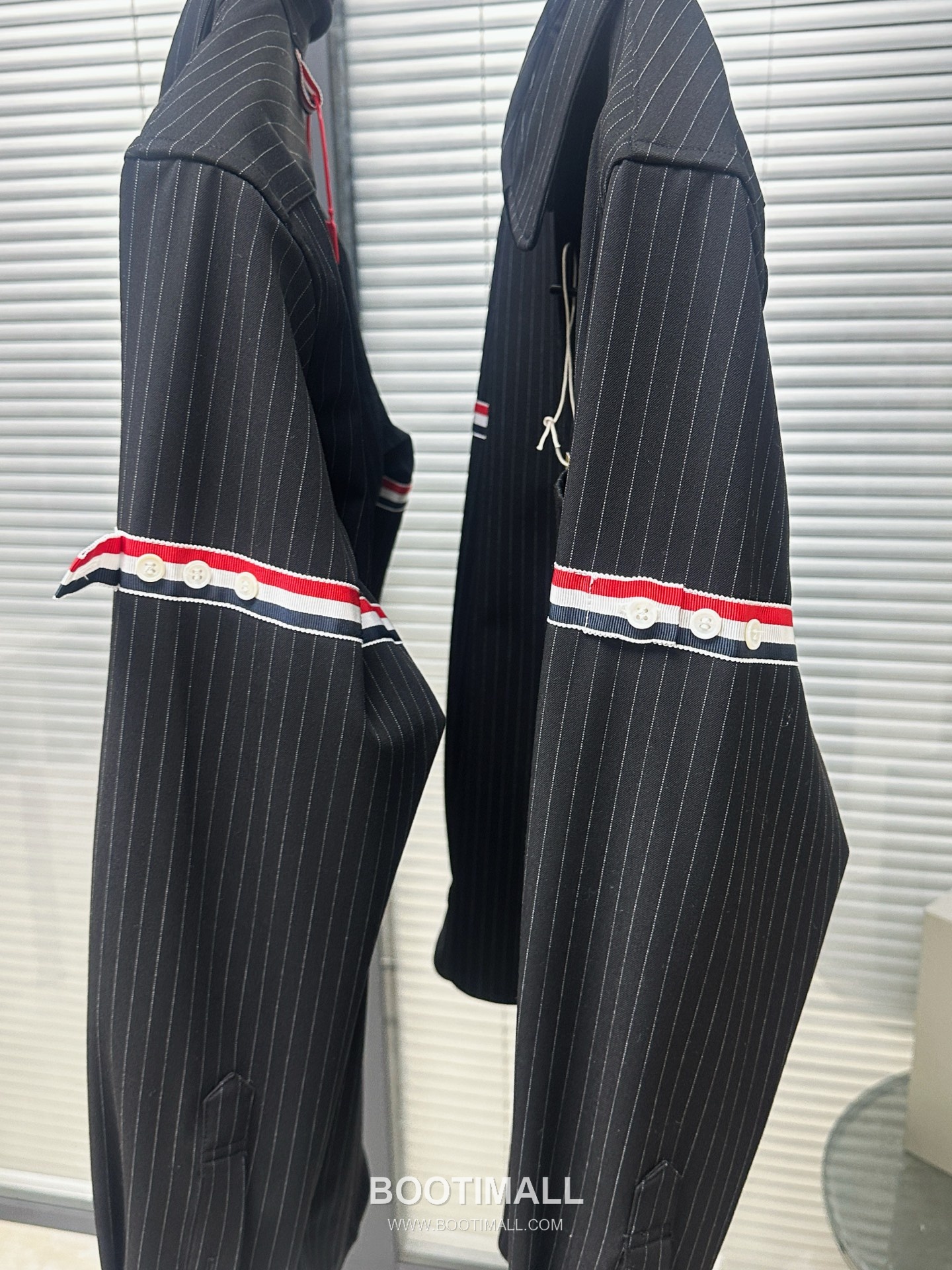 Thom Browne Stripe Detail Collar Pinstripe Black Shirt 톰브라운 스트라이프 디테일 카라 핀스트라이프 블랙 셔츠 14