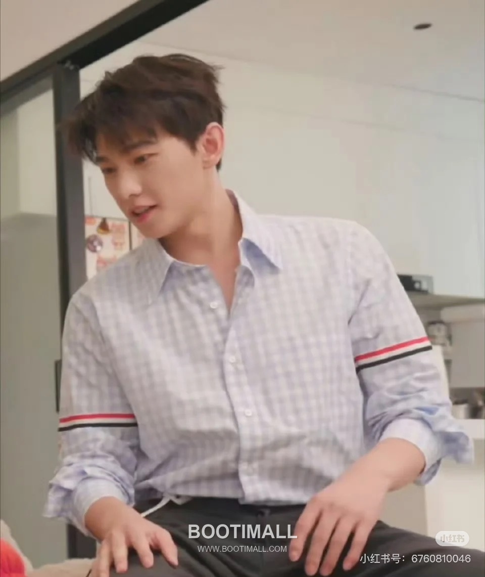 Thom Browne Gingham Check Tricolor Armband Oxford Shirt Blue 톰브라운 깅엄 체크 트리컬러 완장 옥스포드 셔츠 블루 7