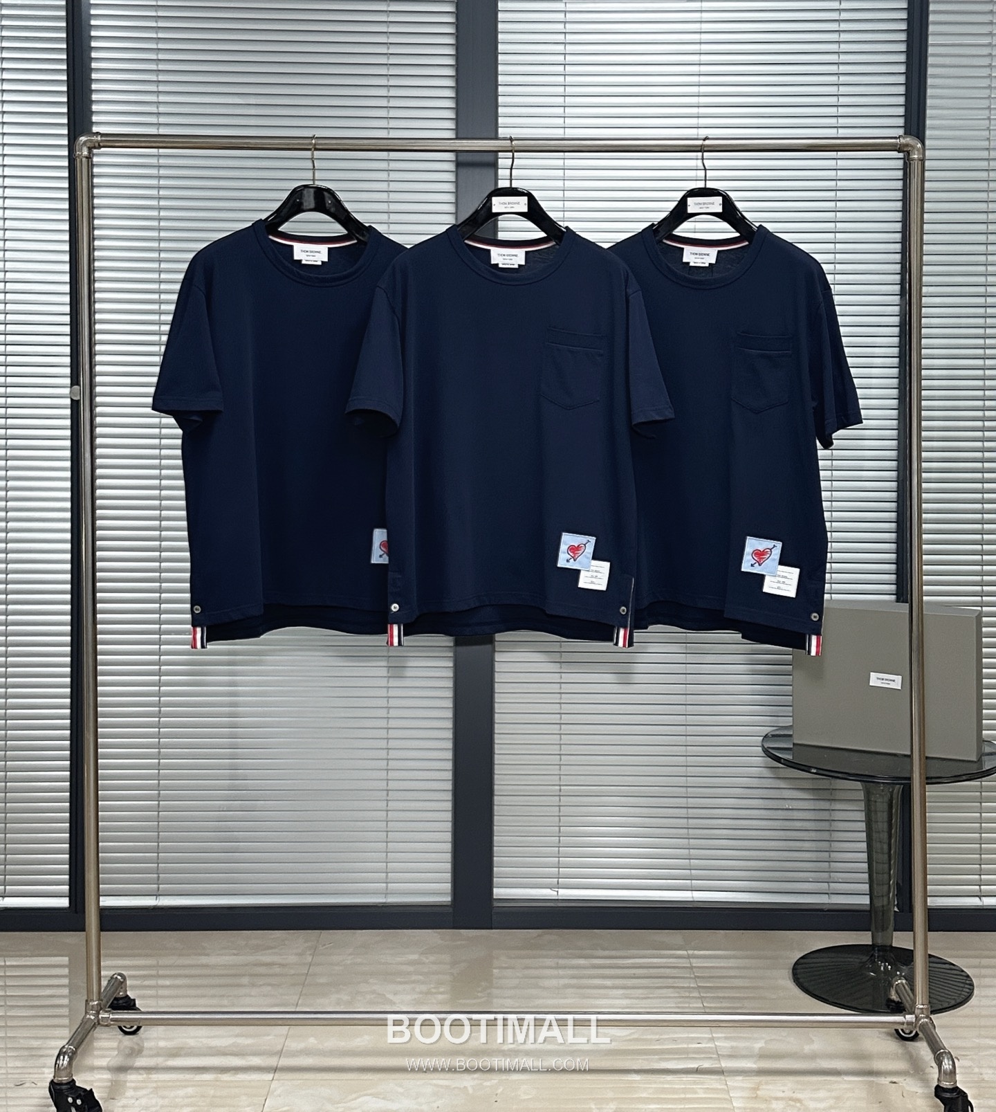 Thom Browne Pocket Plain Short Sleeve Tee Navy 톰브라운 포켓 플레인 반팔 티셔츠 네이비 1