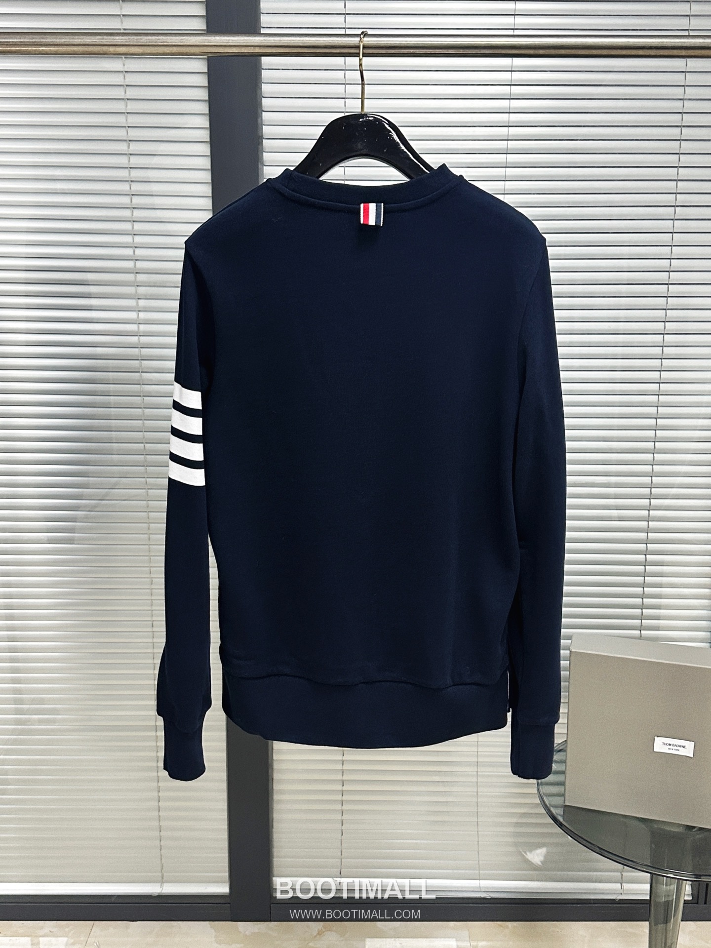 Thom Browne 4-Bar Stripe Heart Patch Cotton Sweatshirt 톰브라운 포바 스트라이프 하트 패치 코튼 스웨트셔츠 3