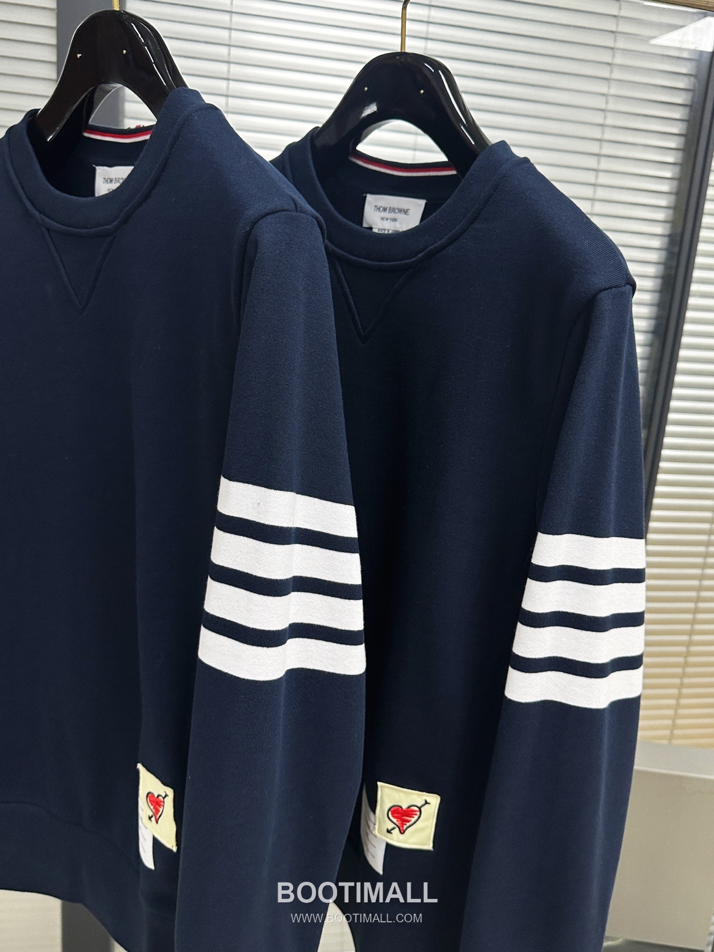 Thom Browne 4-Bar Stripe Heart Patch Cotton Sweatshirt 톰브라운 포바 스트라이프 하트 패치 코튼 스웨트셔츠 5