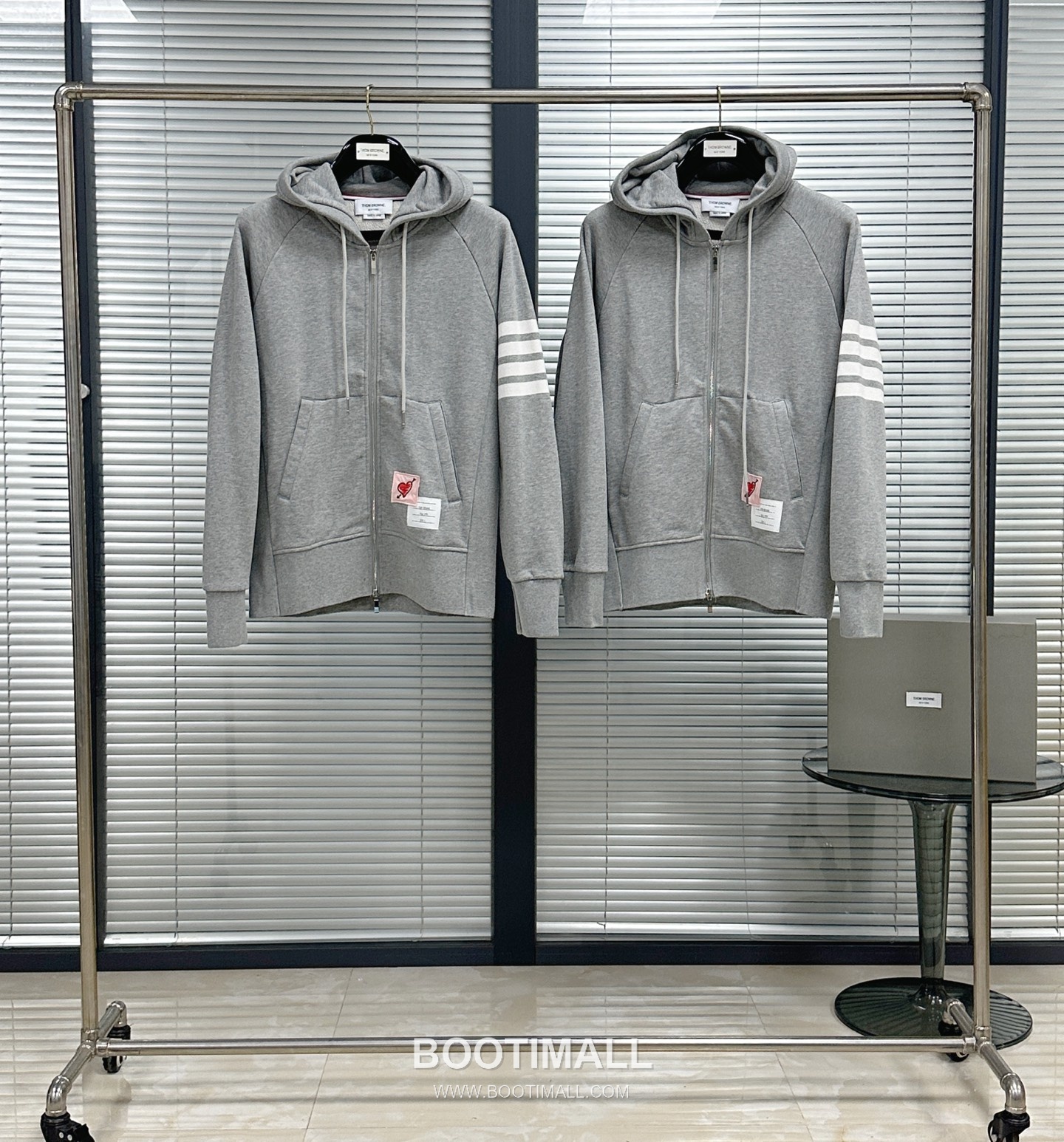 Thom Browne 4-Bar Stripe Heart Patch Cotton Jacket Navy 톰브라운 4바 스트라이프 하트 패치 코튼 자켓 네이비 1