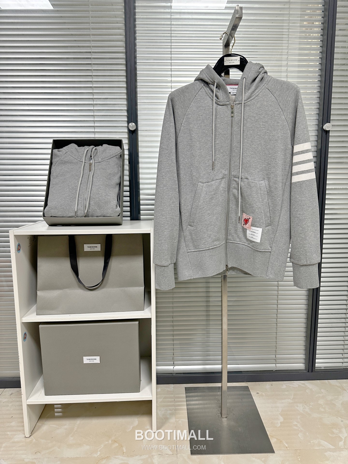 Thom Browne 4-Bar Stripe Heart Patch Cotton Jacket Navy 톰브라운 4바 스트라이프 하트 패치 코튼 자켓 네이비 5