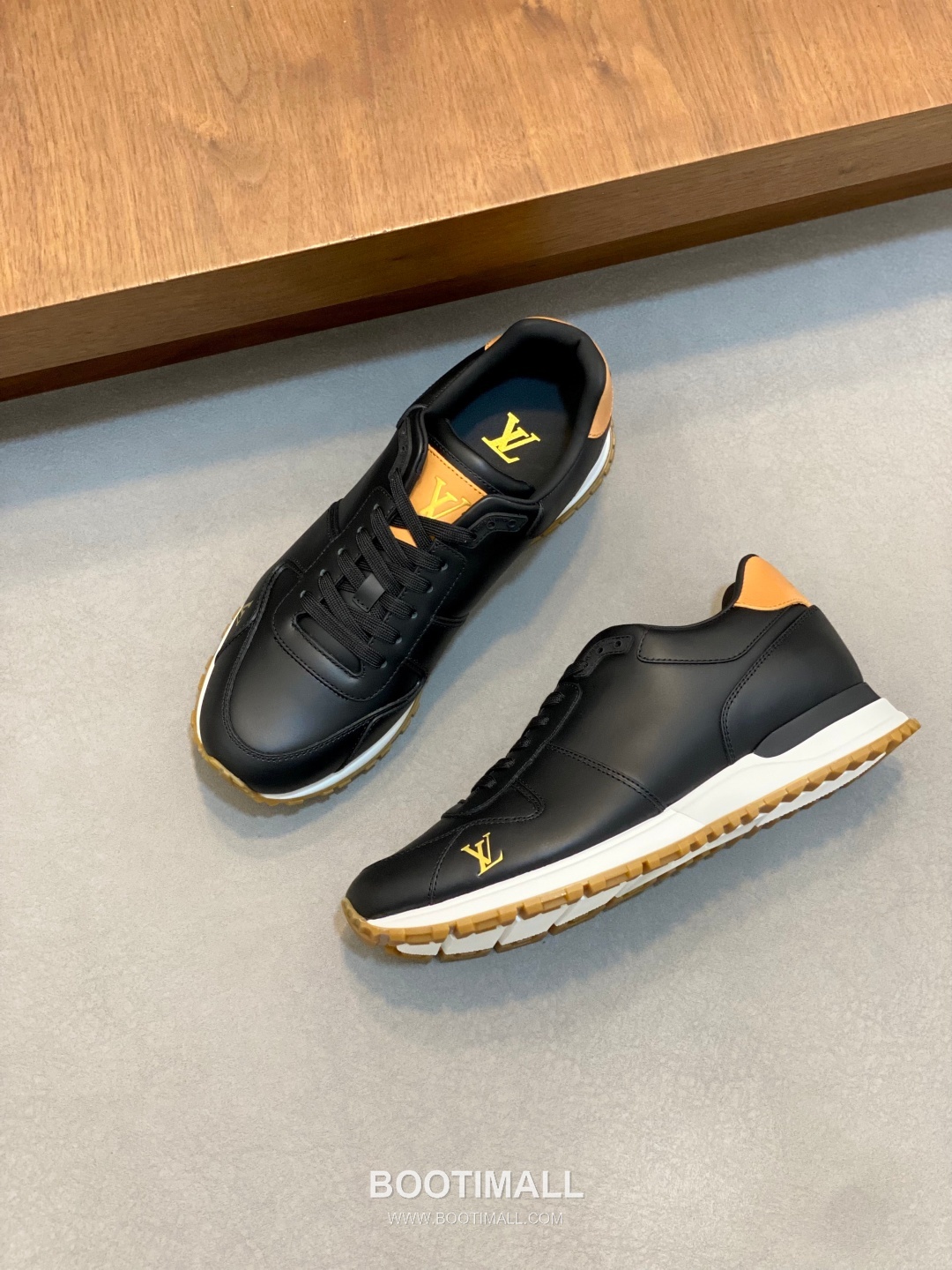 Louis Vuitton Run Away Smooth Leather White Sneakers 루이비통 런 어웨이 스무스 레더 화이트 스니커즈 5