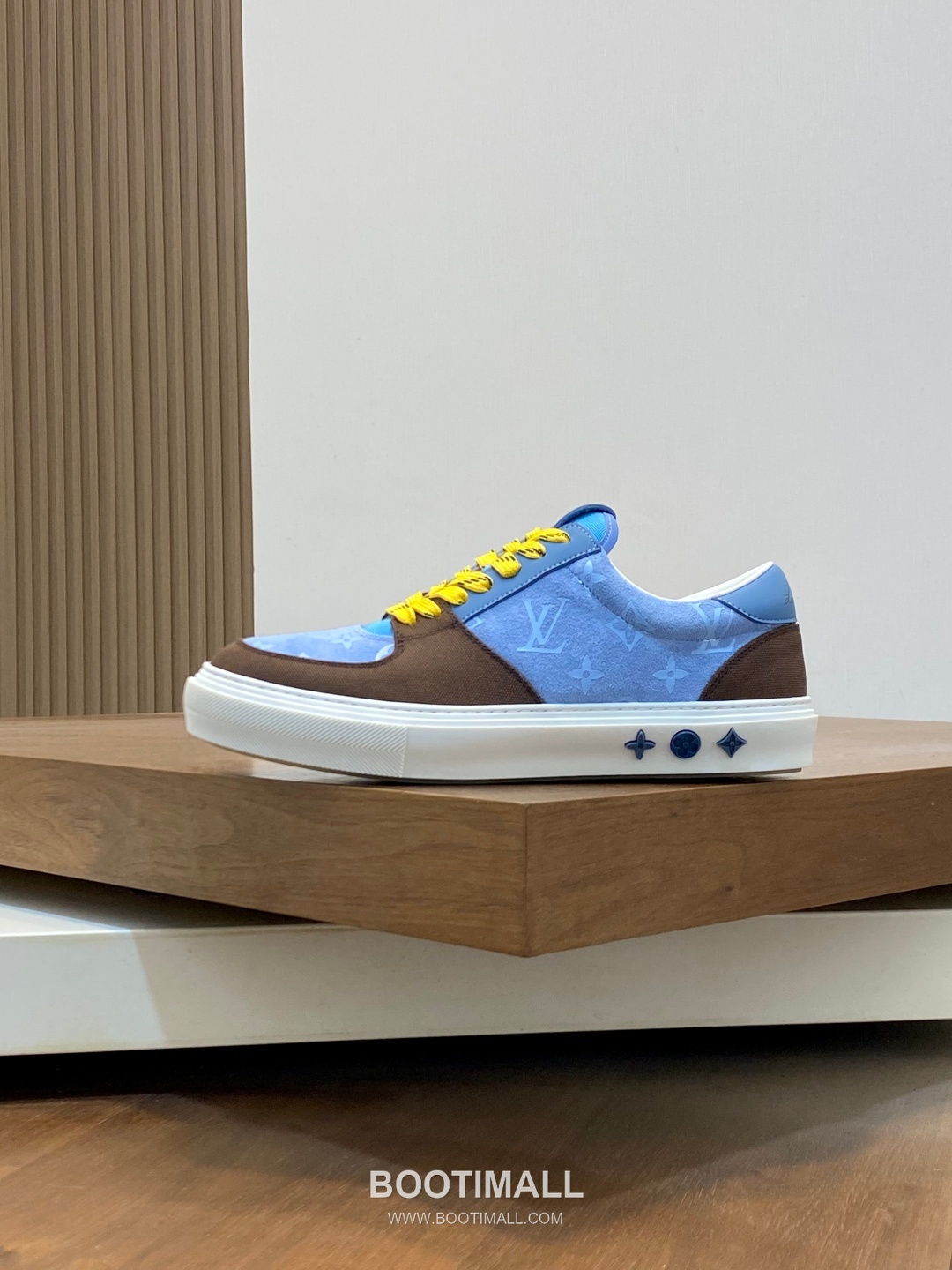 Louis Vuitton Litchi Grain Nappa Leather Logo Casual Sneakers 루이비통 리치 그레인 나파 레더 로고 캐주얼 스니커즈 2