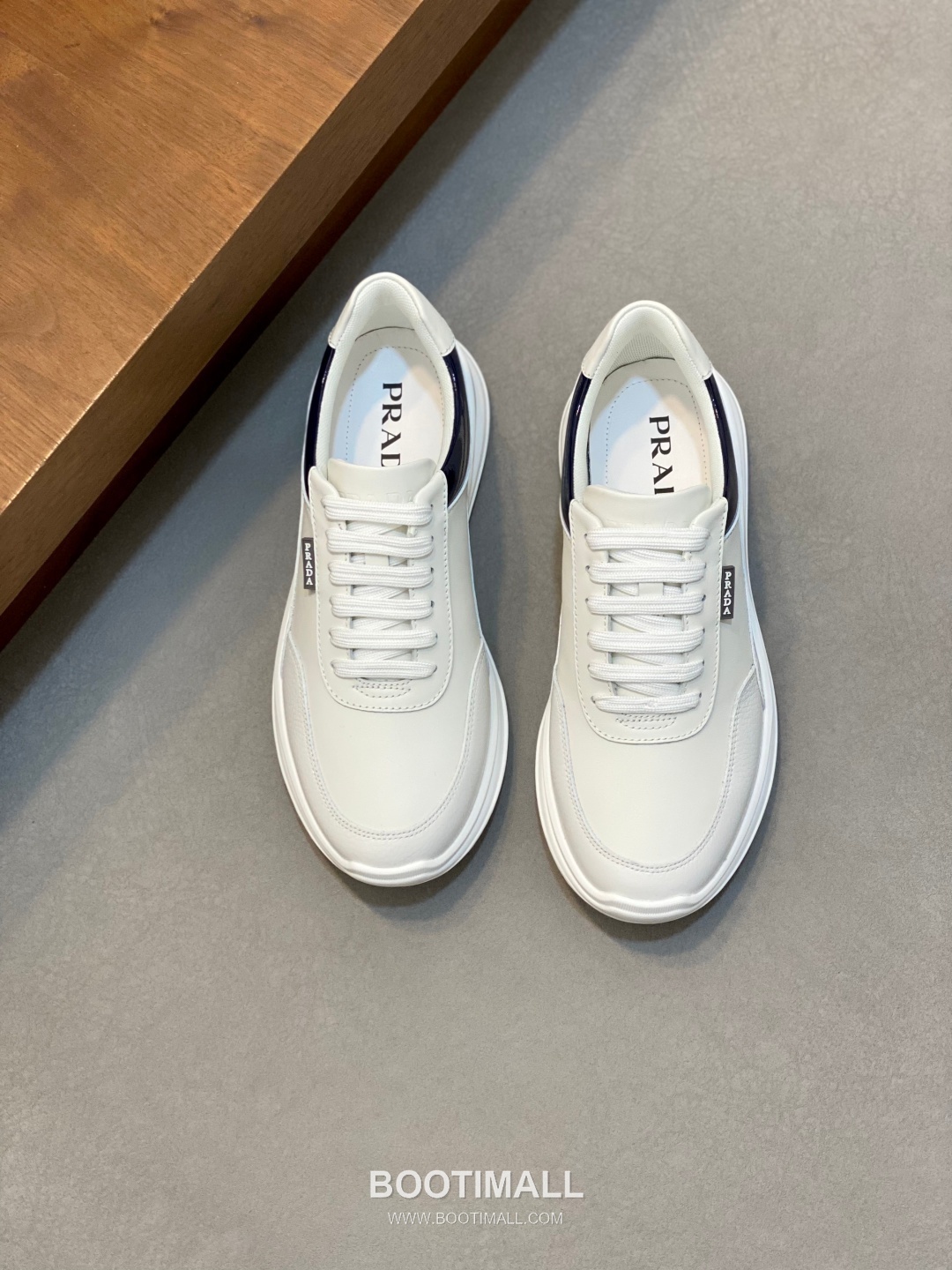 Prada Downtown Leather Sneakers Perforated Logo Rubber Sole 프라다 다운타운 레더 스니커즈 펀칭 로고 러버 솔 1