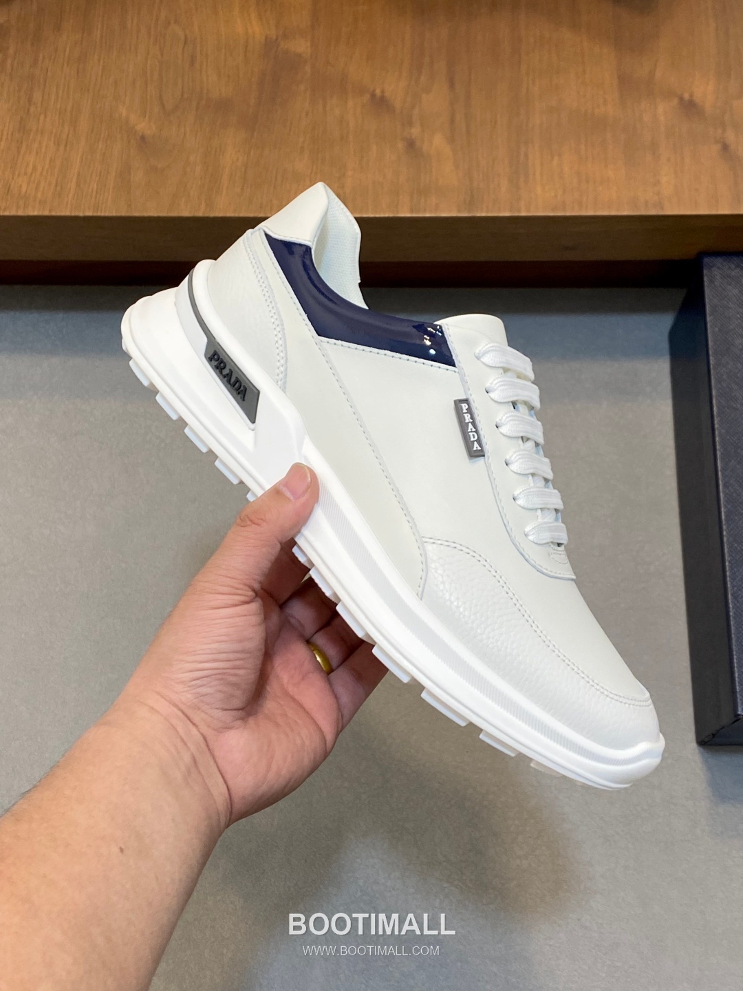 Prada Downtown Leather Sneakers Perforated Logo Rubber Sole 프라다 다운타운 레더 스니커즈 펀칭 로고 러버 솔 4