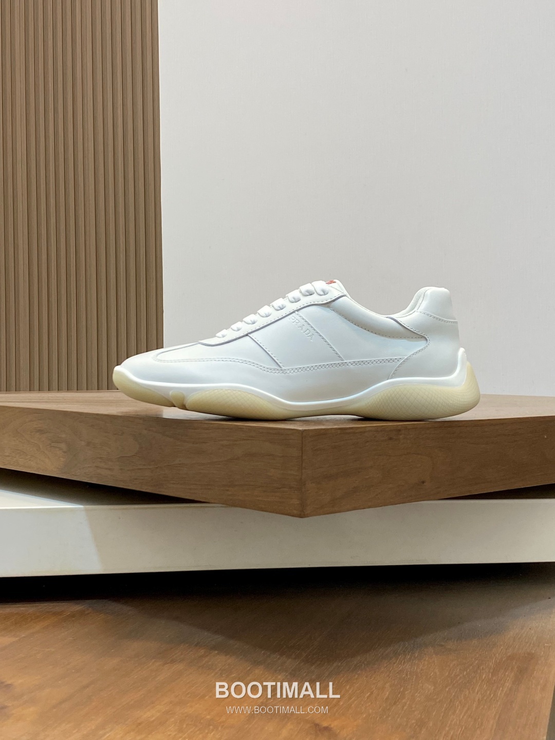 Prada Milano Geometric Stitching Lambskin White Sneakers 프라다 밀라노 지오메트릭 스티칭 램스킨 화이트 스니커즈 2