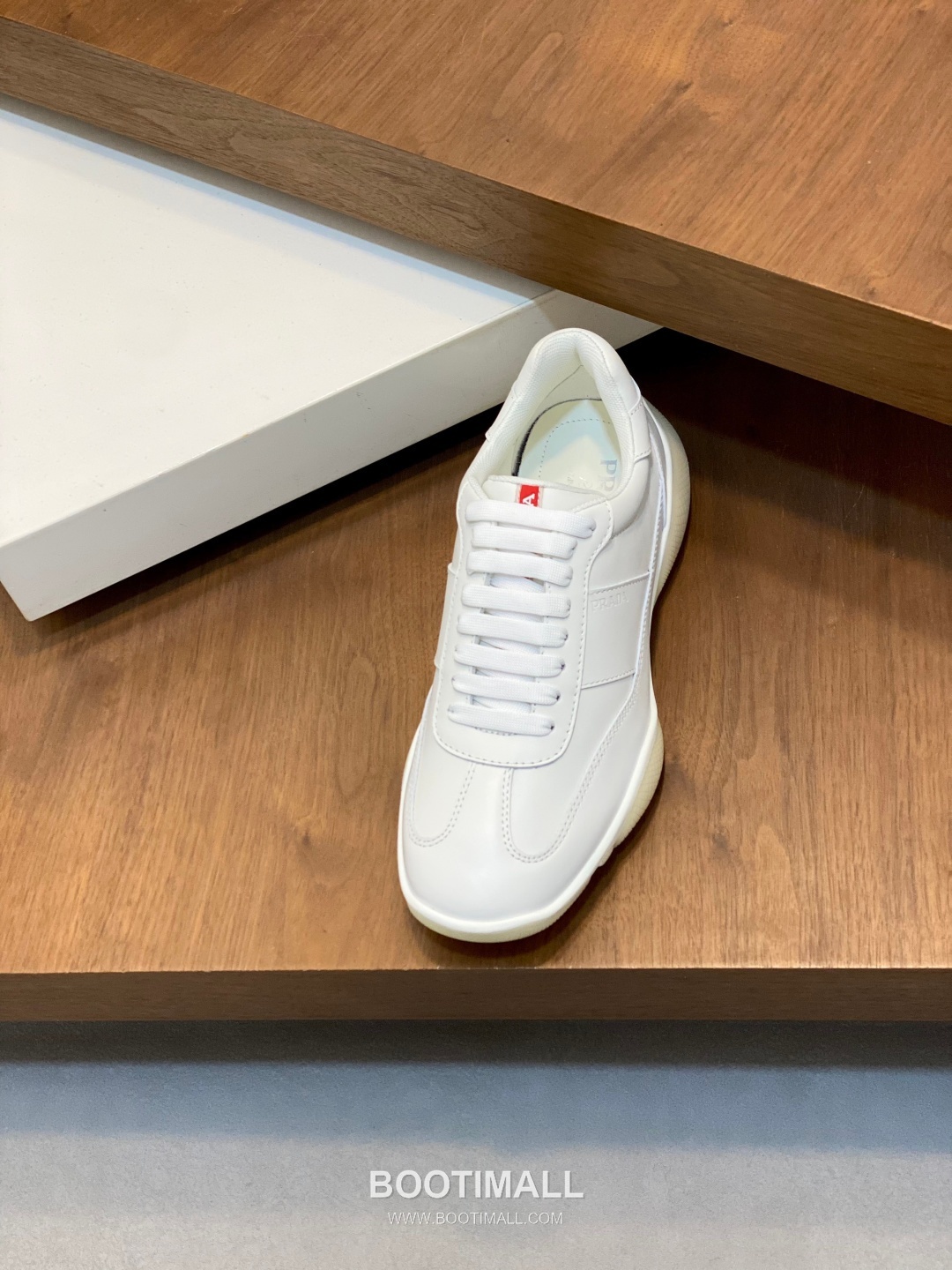 Prada Milano Geometric Stitching Lambskin White Sneakers 프라다 밀라노 지오메트릭 스티칭 램스킨 화이트 스니커즈 6