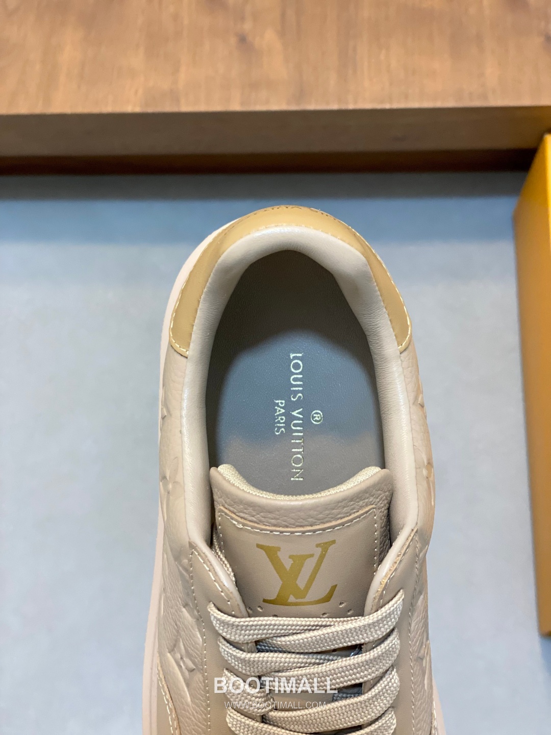 Louis Vuitton Monogram Logo Leather TPU Sole Sneakers 루이비통 모노그램 로고 레더 TPU 솔 스니커즈 7