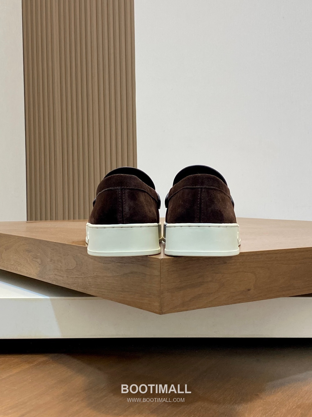 Louis Vuitton Monogram Logo Leather Mesh White Sneakers 루이비통 모노그램 로고 레더 메쉬 화이트 스니커즈 8