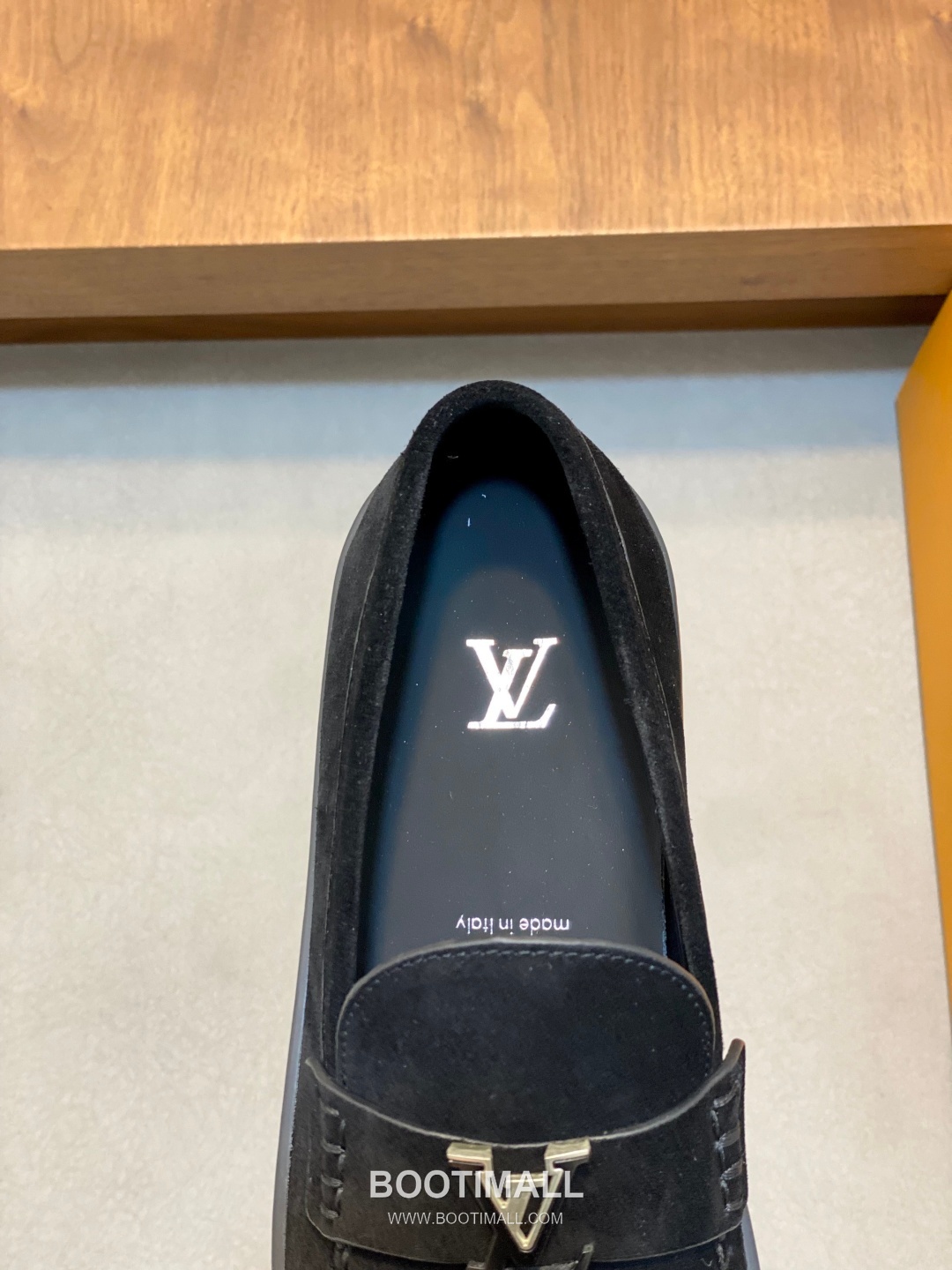 Louis Vuitton Monogram Logo Leather Mesh White Sneakers 루이비통 모노그램 로고 레더 메쉬 화이트 스니커즈 7