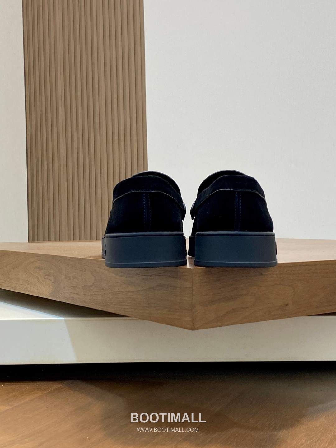 Louis Vuitton Monogram Logo Leather Mesh White Sneakers 루이비통 모노그램 로고 레더 메쉬 화이트 스니커즈 8