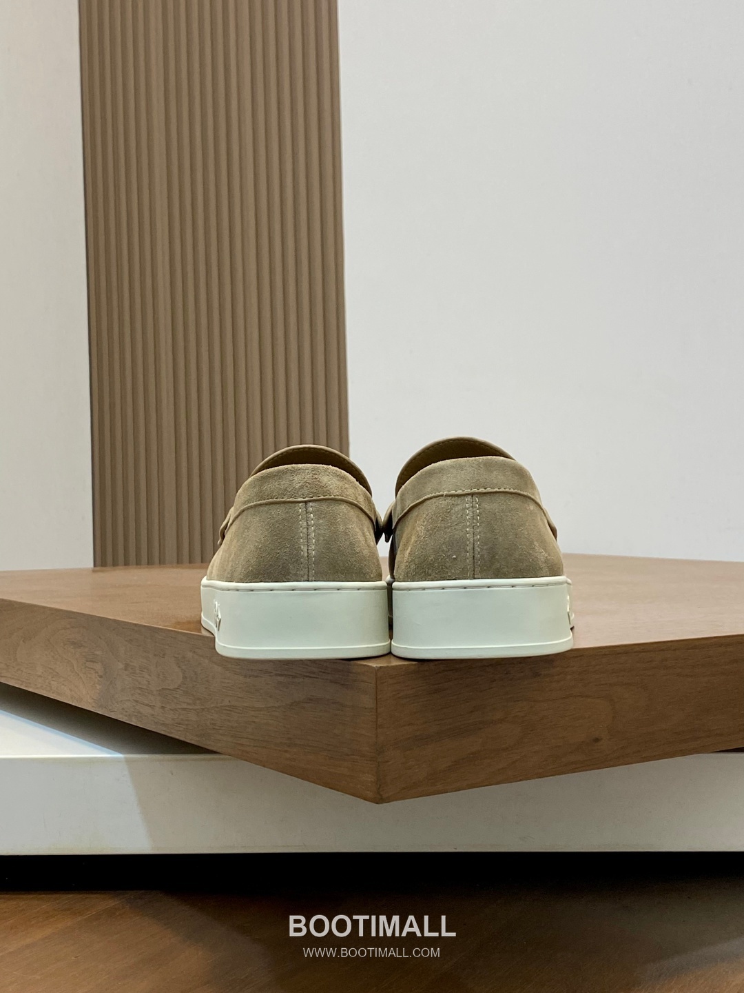 Louis Vuitton Monogram Logo Leather Mesh White Sneakers 루이비통 모노그램 로고 레더 메쉬 화이트 스니커즈 8